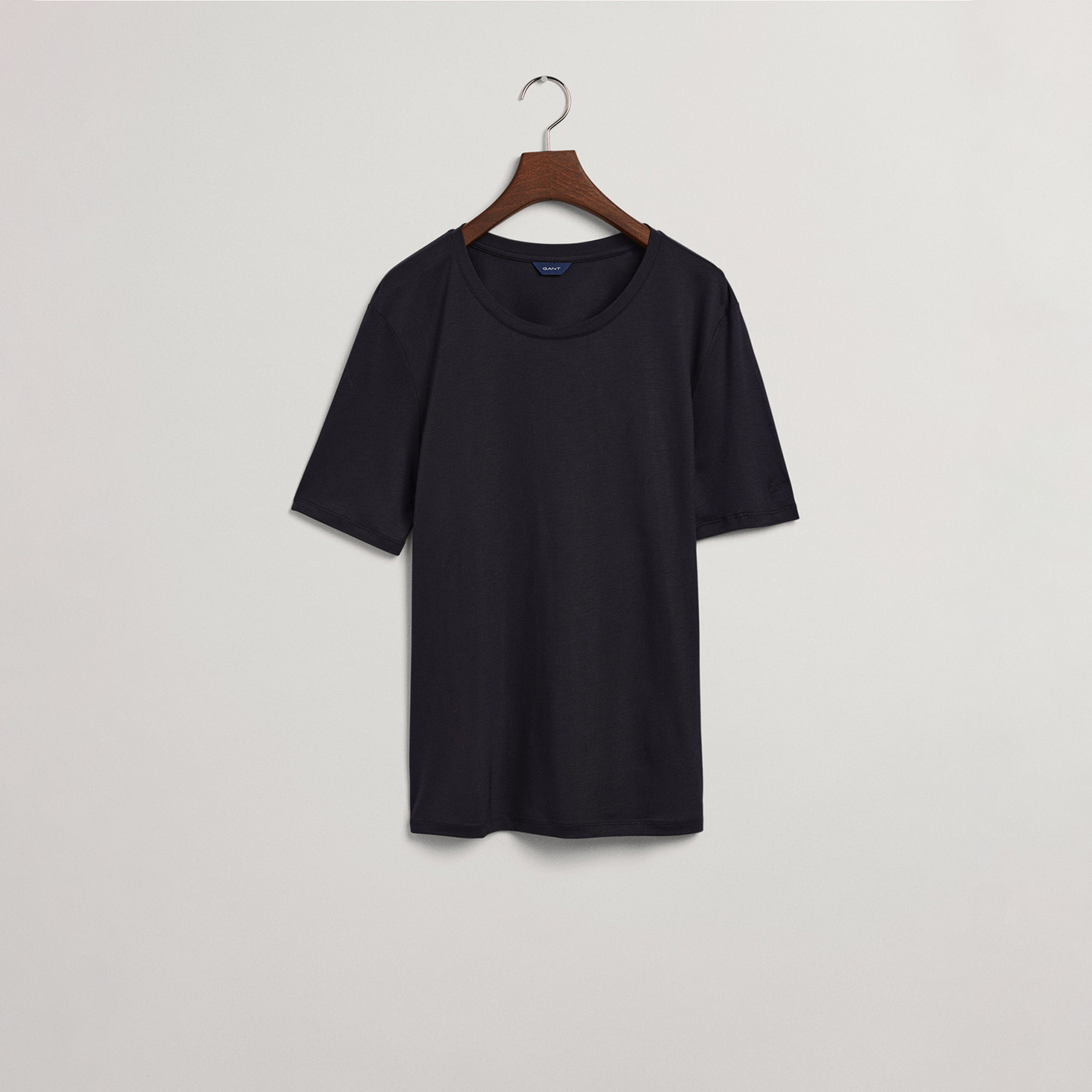 GANT Kadın Lacivert Relaxed Fit Bisiklet Yaka T-shirt