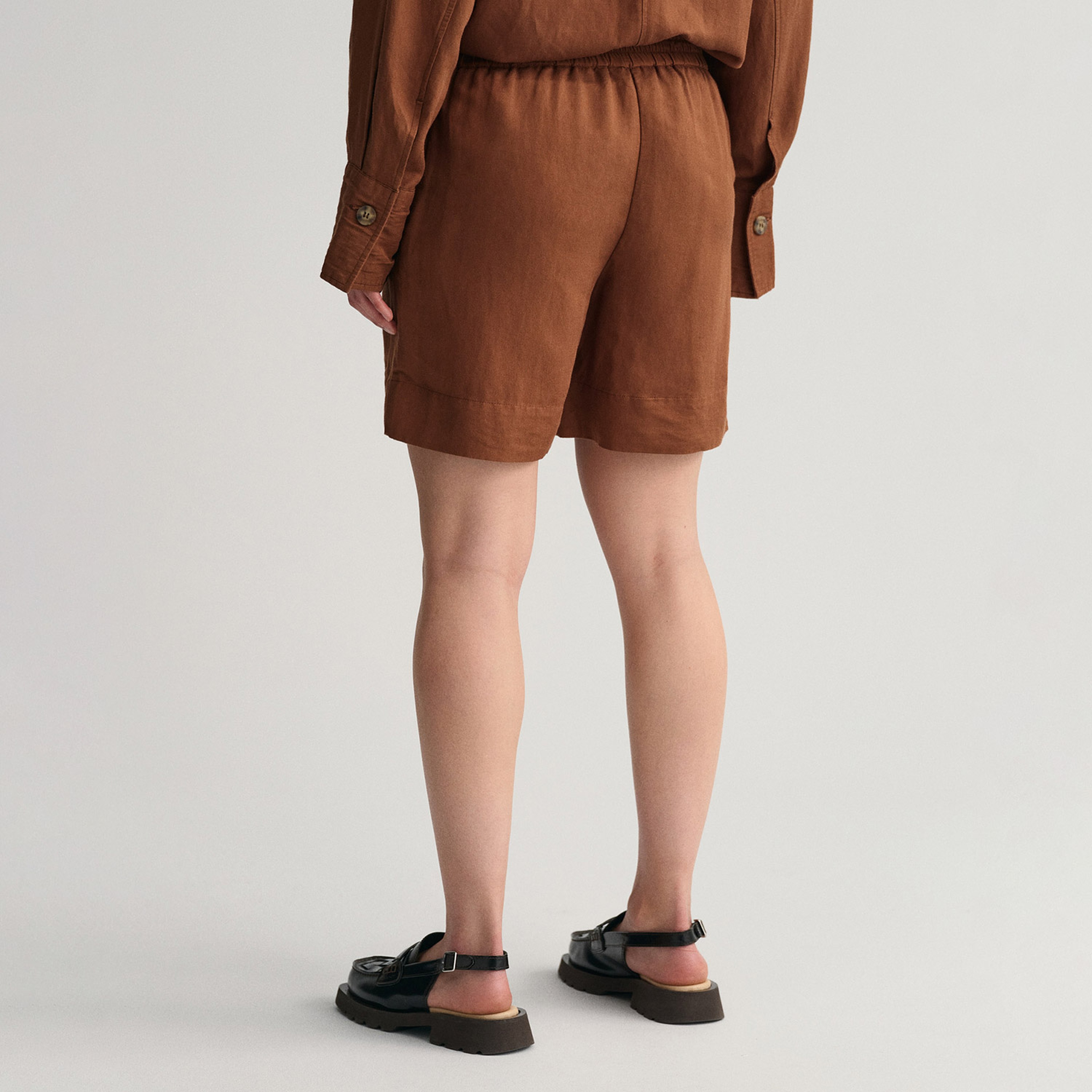 GANT Kadın Kahverengi Relaxed Fit Şort