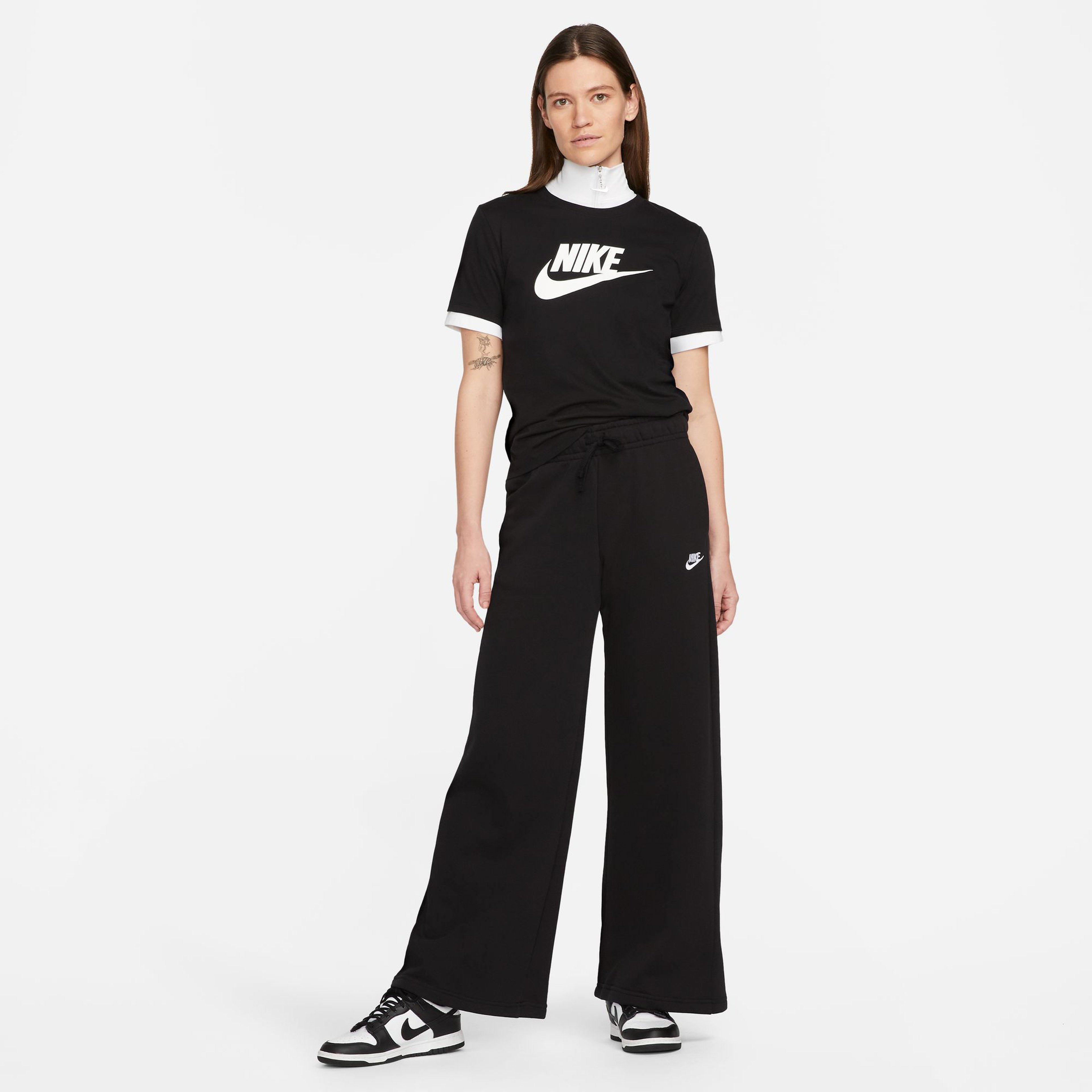 Nike Sportswear Essential Icon Kadın Siyah T-Shirt