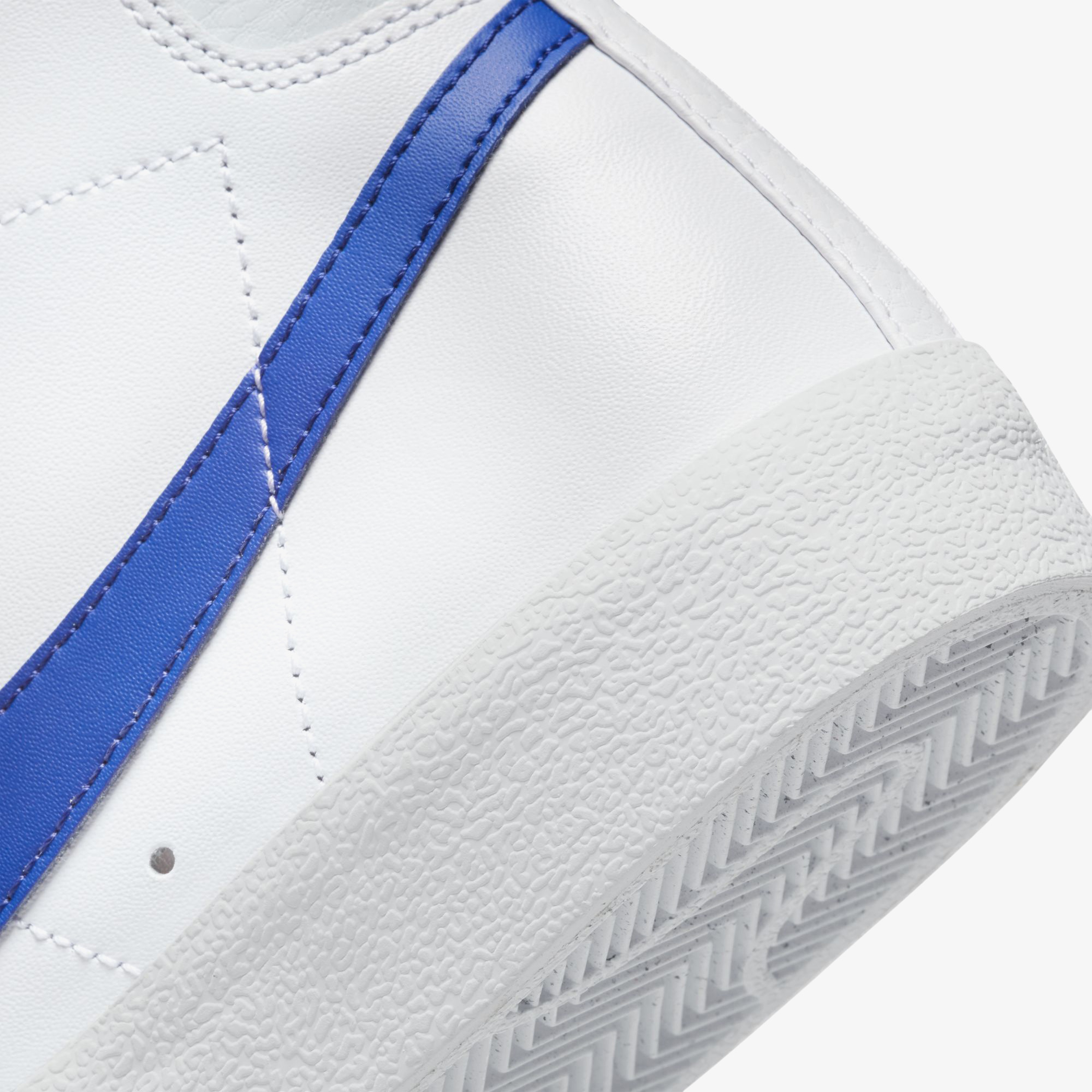 Nike Blazer Mid '77 Vintage Erkek Beyaz Spor Ayakkabı