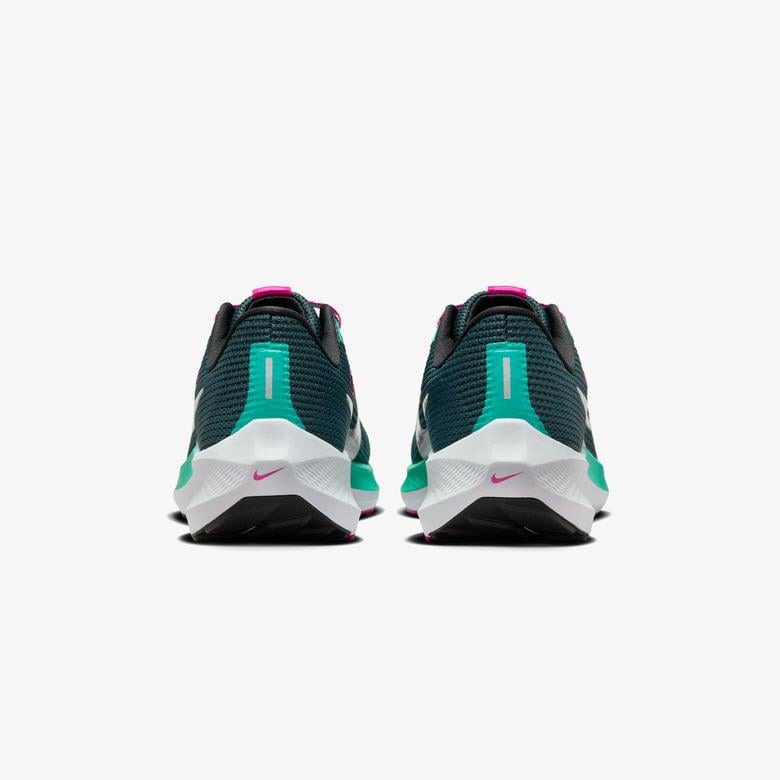 Nike Air Zoom Pegasus 40 Kadın Yeşil Koşu Ayakkabısı