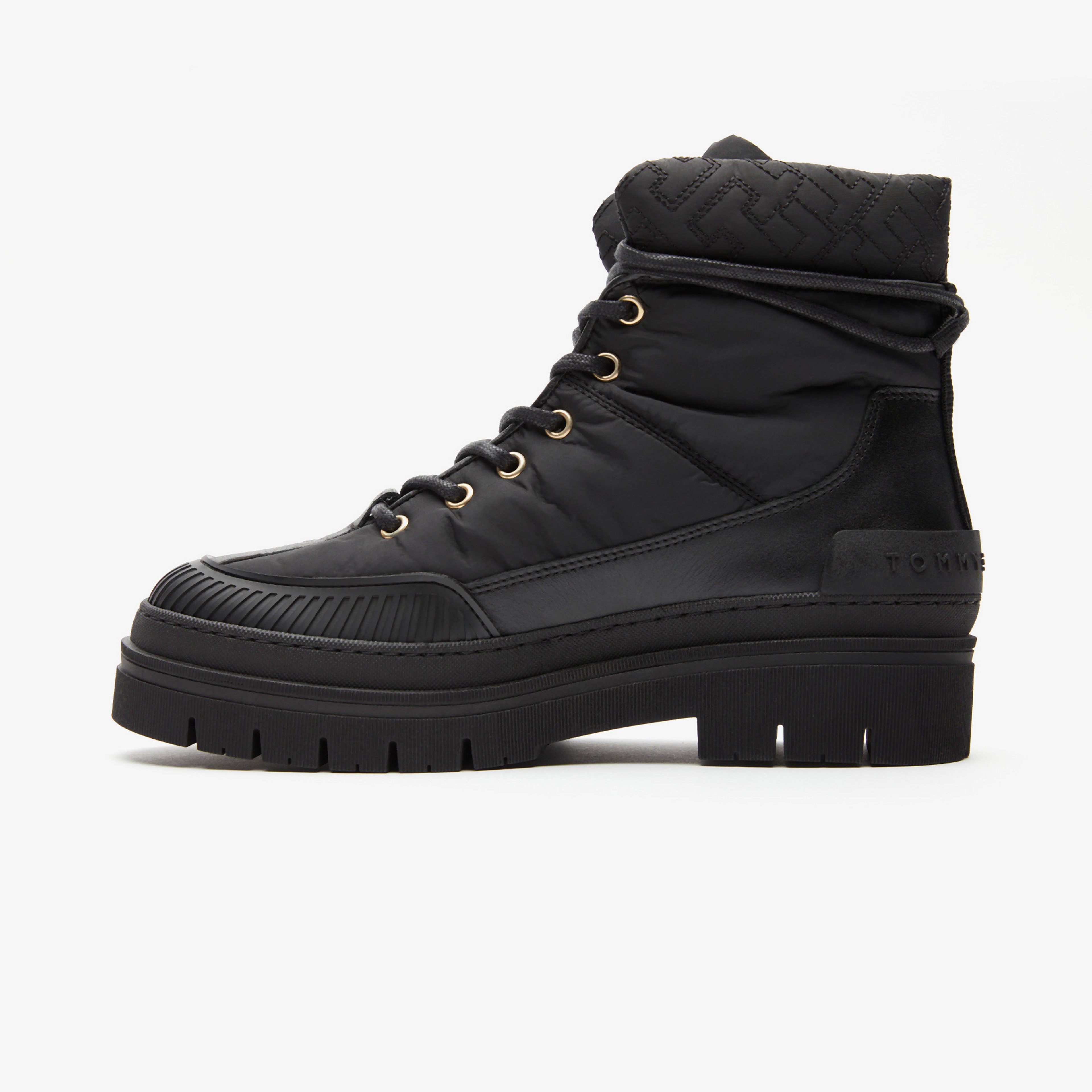 Tommy Hilfiger Monogram Outdoor Kadın Siyah Bot