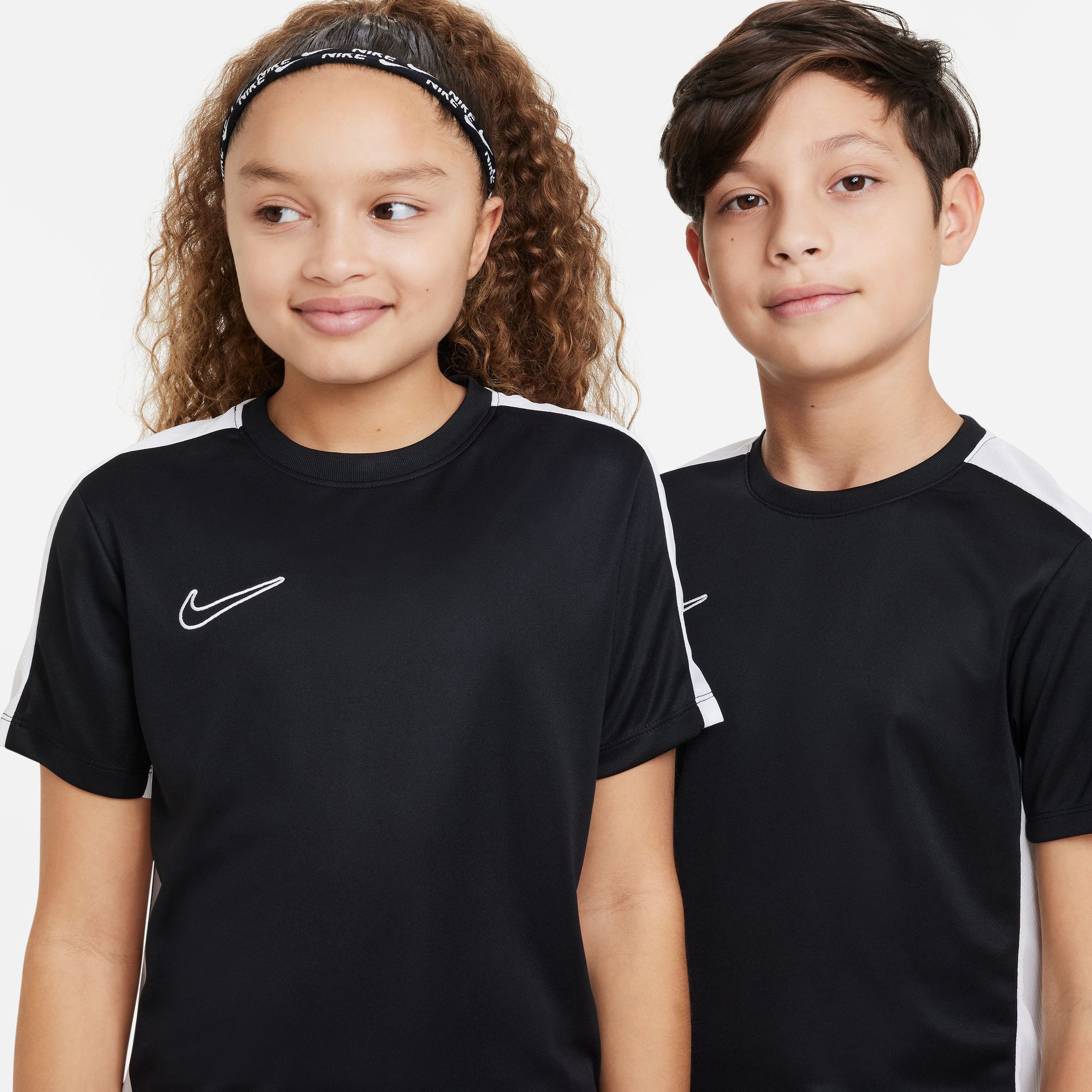 Nike Çocuk Siyah T-Shirt