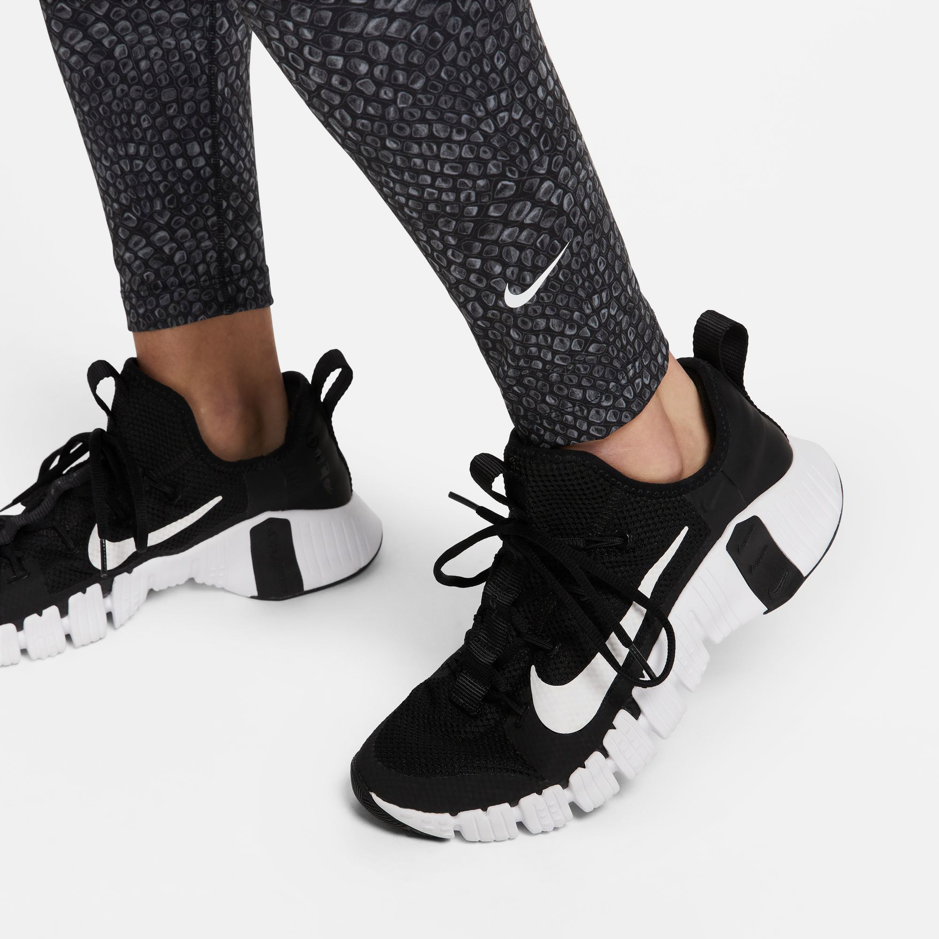 Nike Kadın Gri Tayt