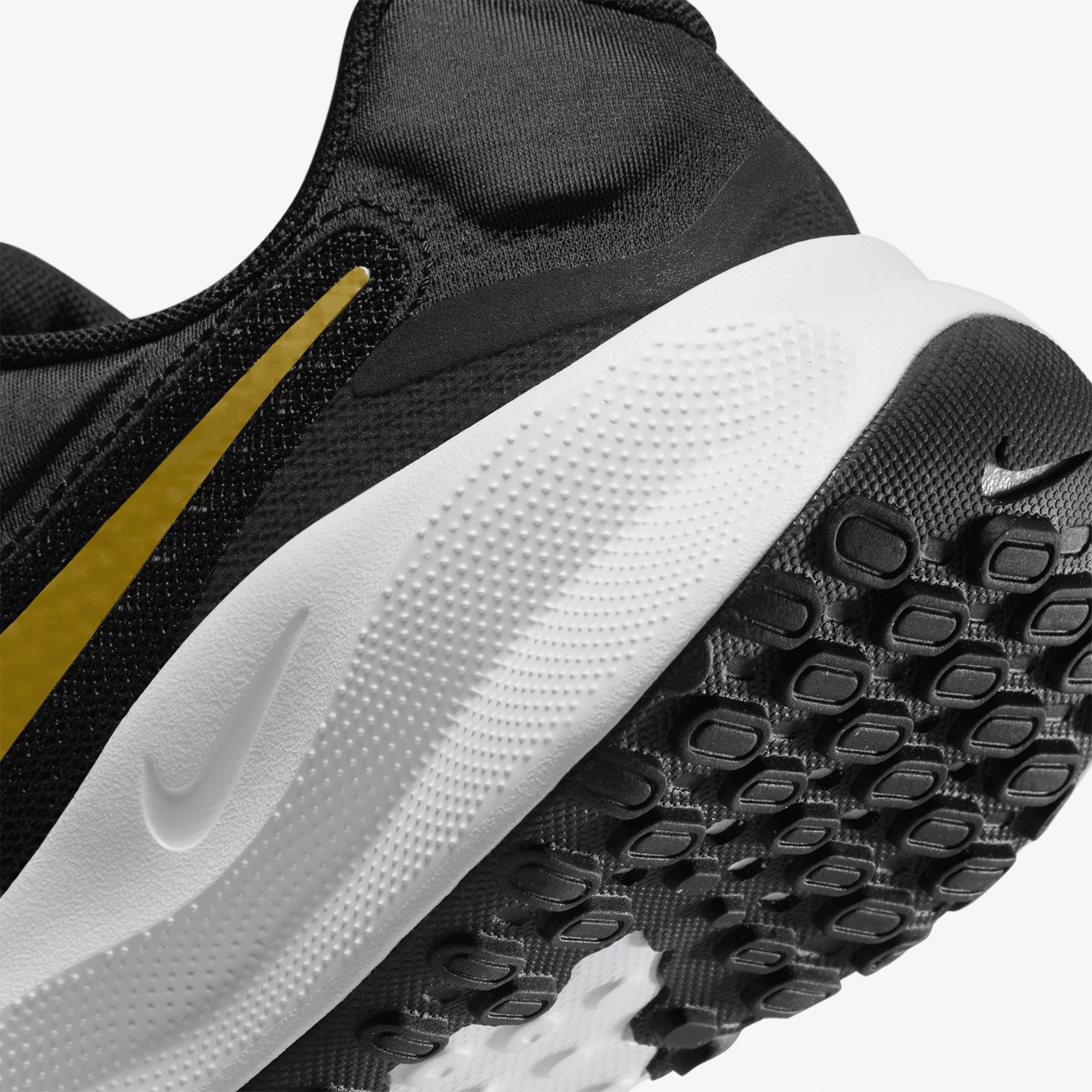 Nike Revolution 7 Kadın Siyah Koşu Ayakkabısı