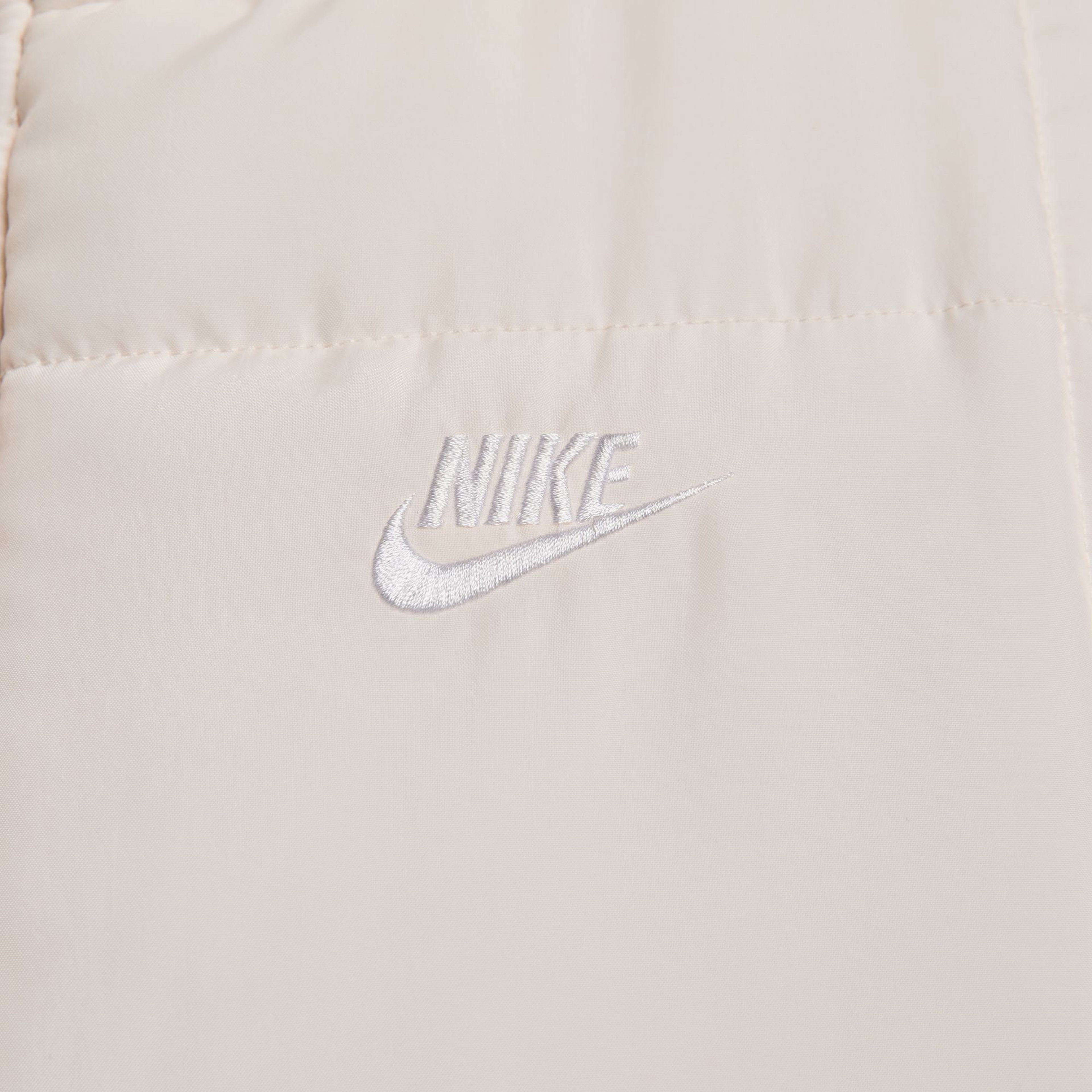 Nike Sportswear Therma Fit Classic Vest Kadın Krem Yelek