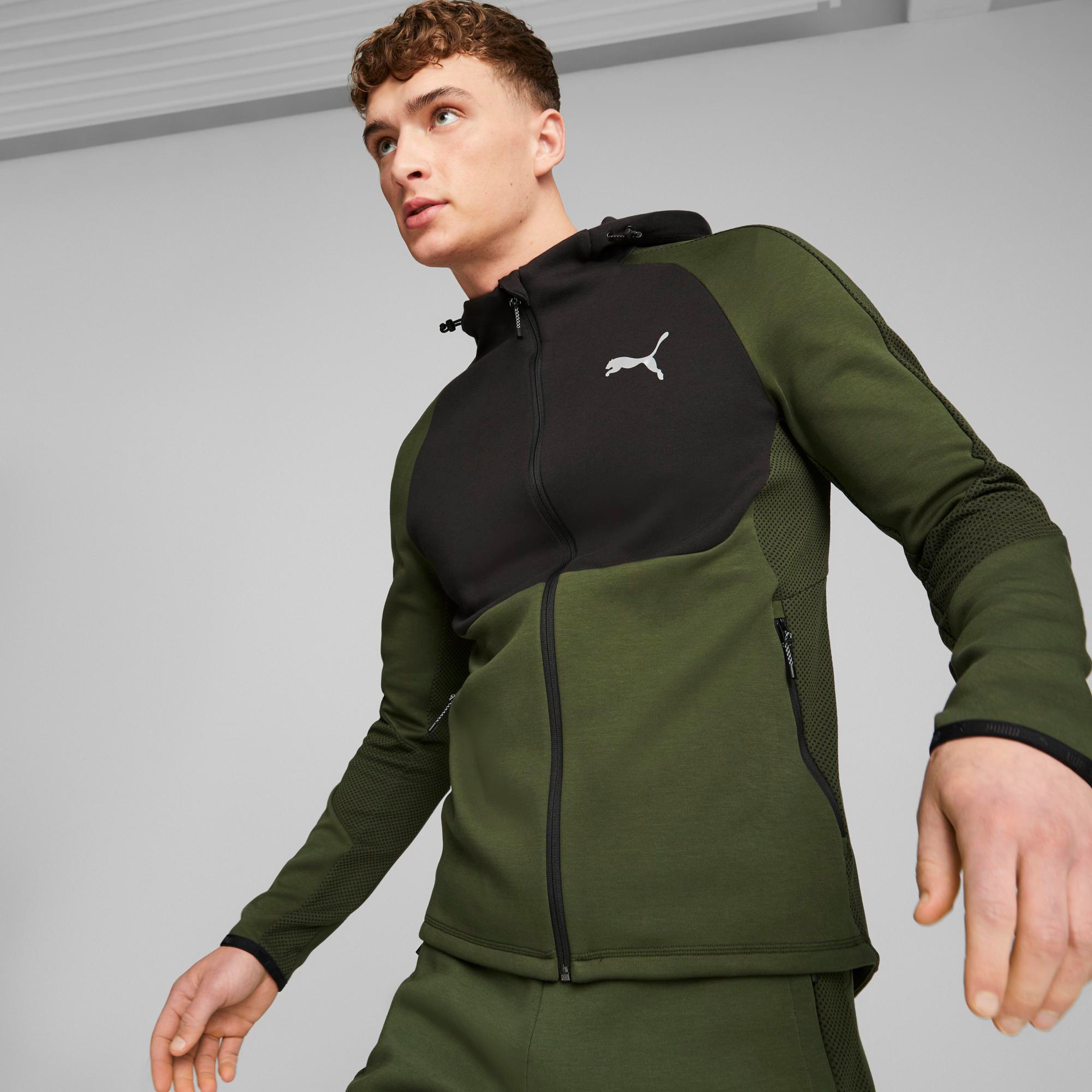 Puma Evostrıpe Full-Zıp Erkek Yeşil Günlük Sweatshirt