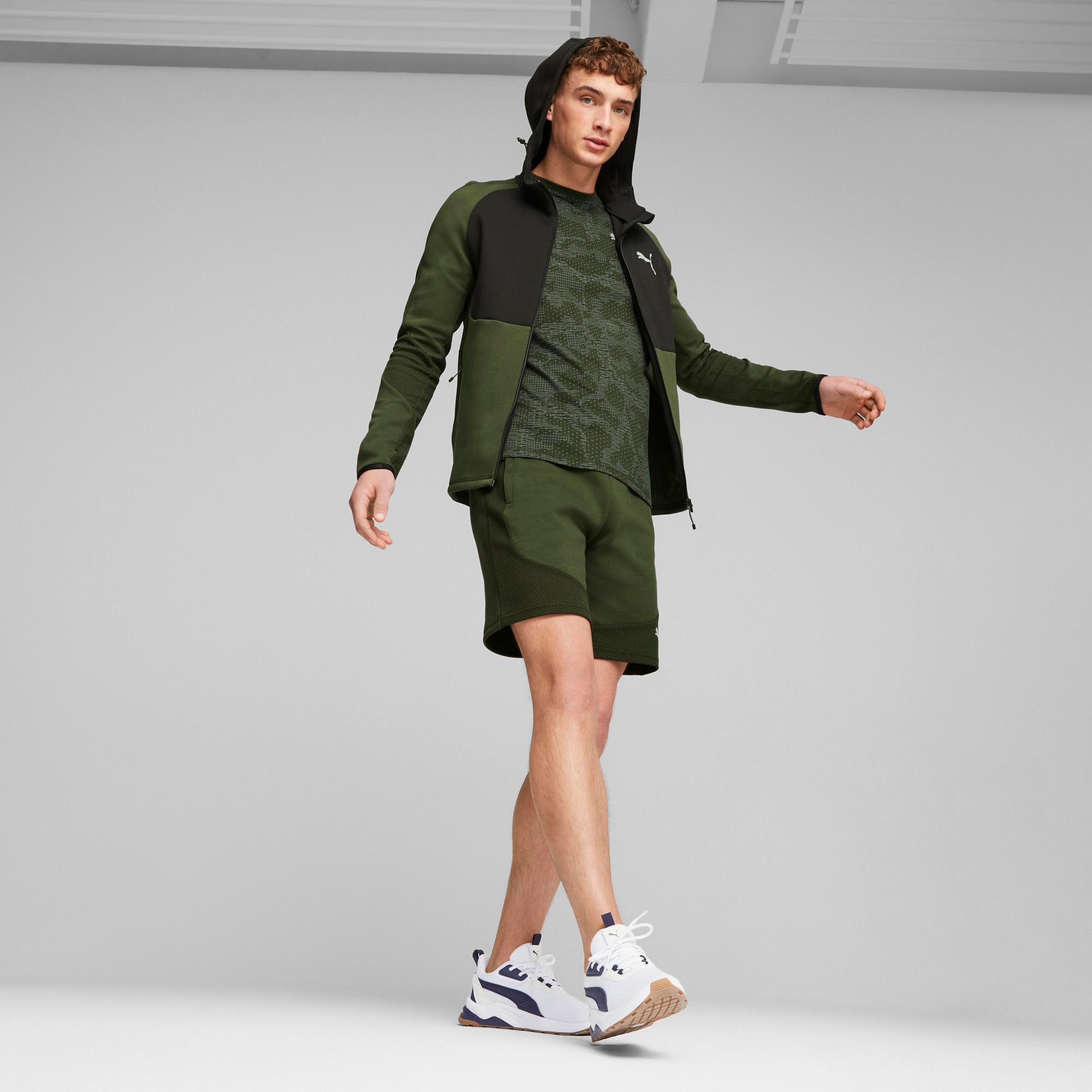 Puma Evostrıpe Full-Zıp Erkek Yeşil Günlük Sweatshirt