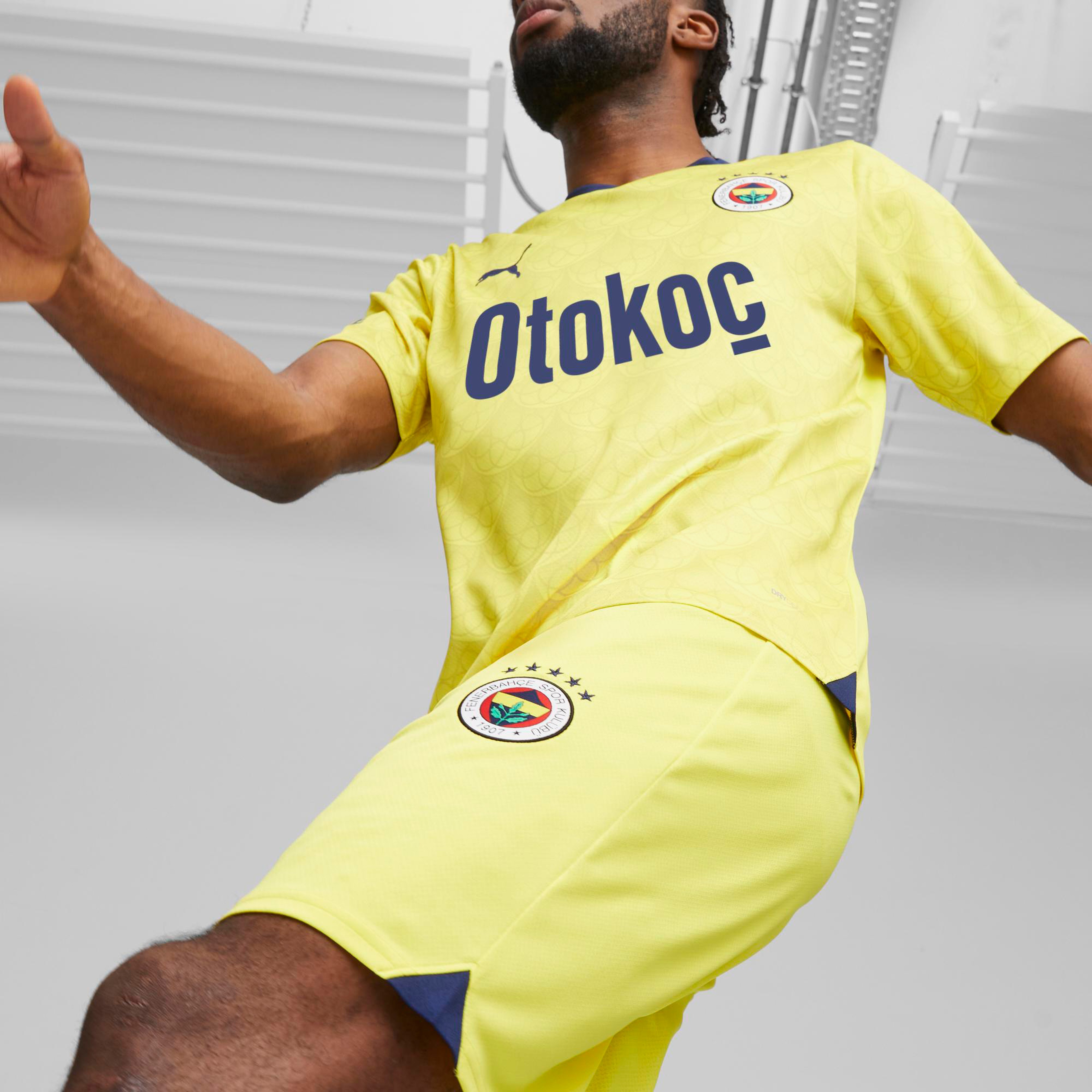 Puma Erkek Sarı Şort
