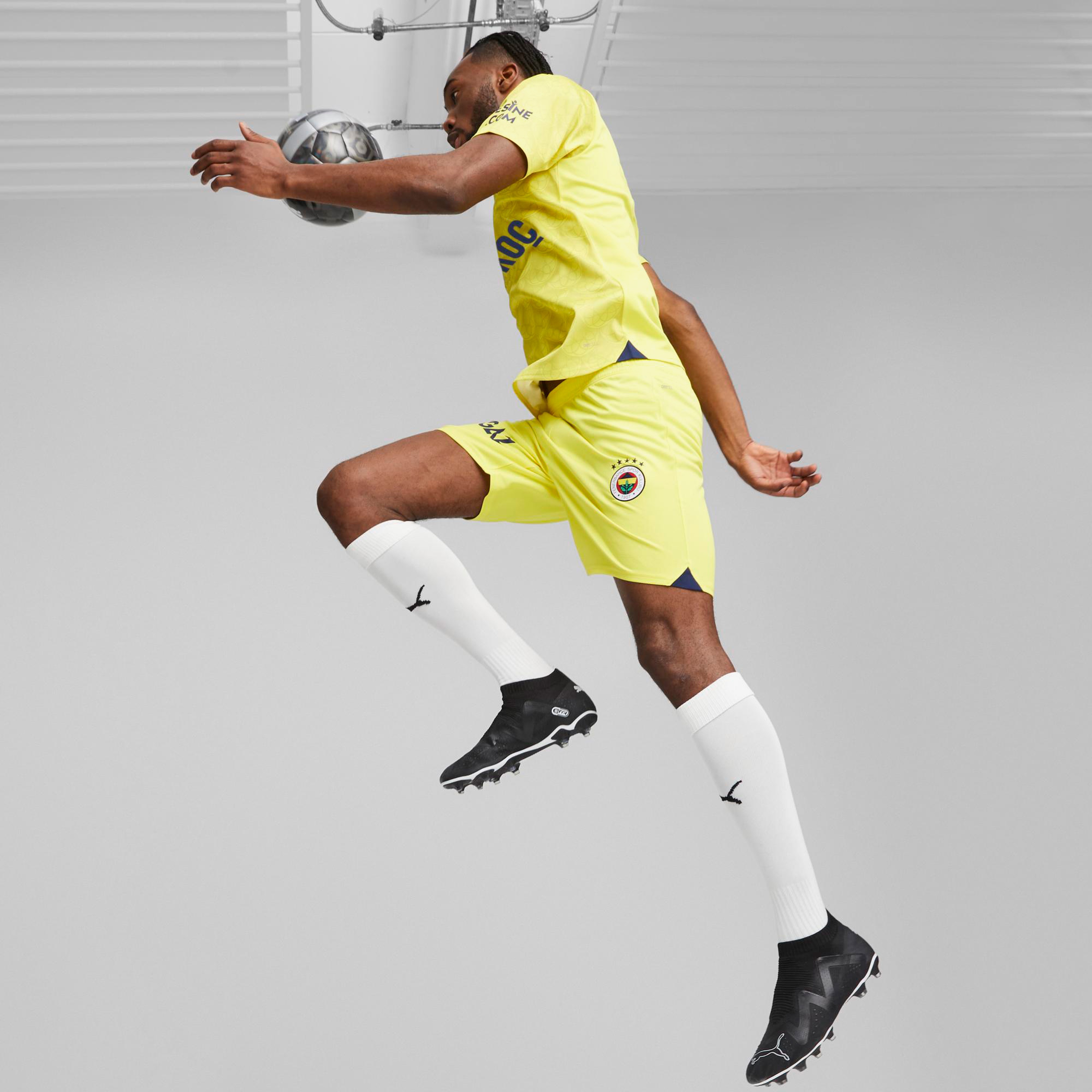 Puma Erkek Sarı Şort