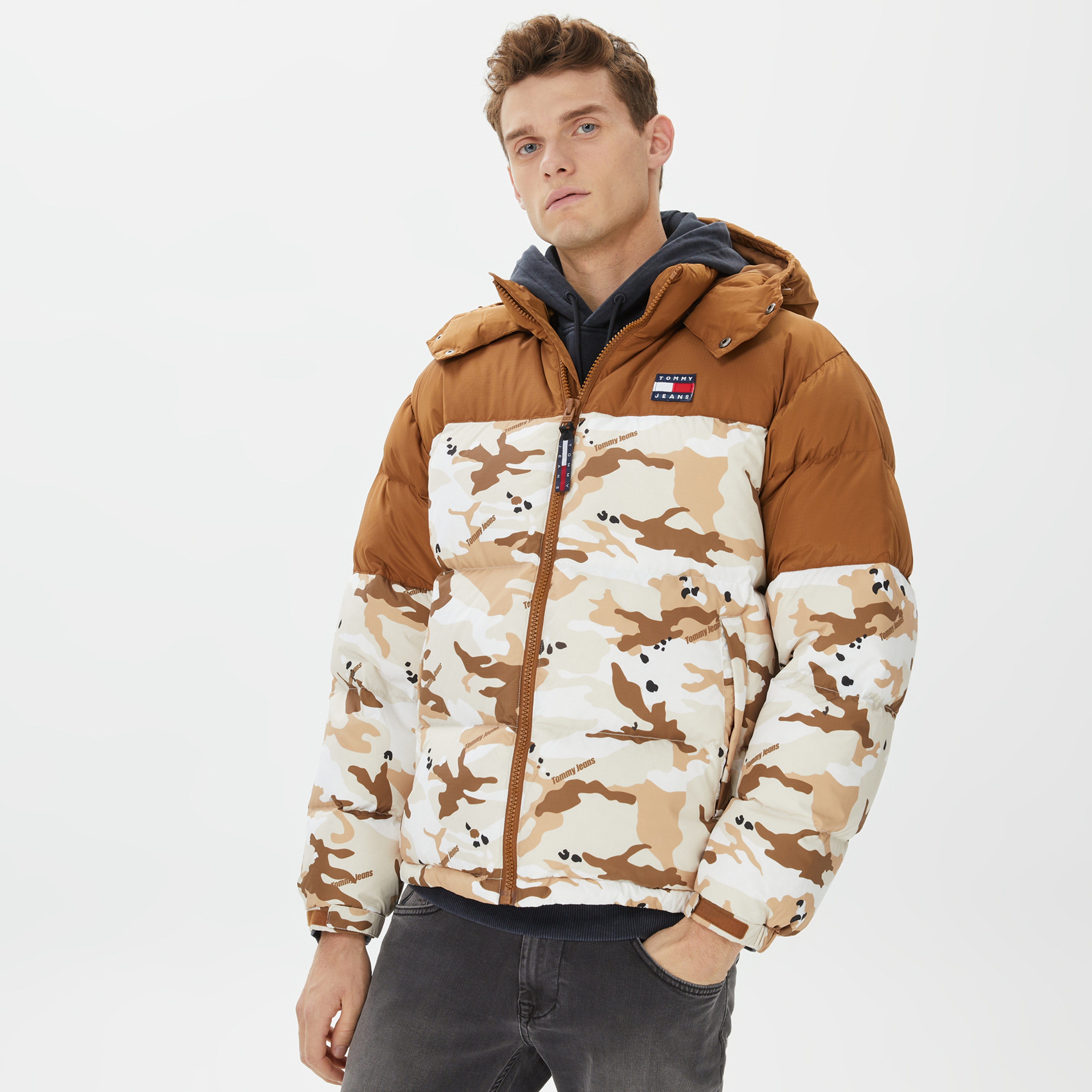 Tommy Hilfiger Aop Alaska Puffer Erkek Kahverengi Mont