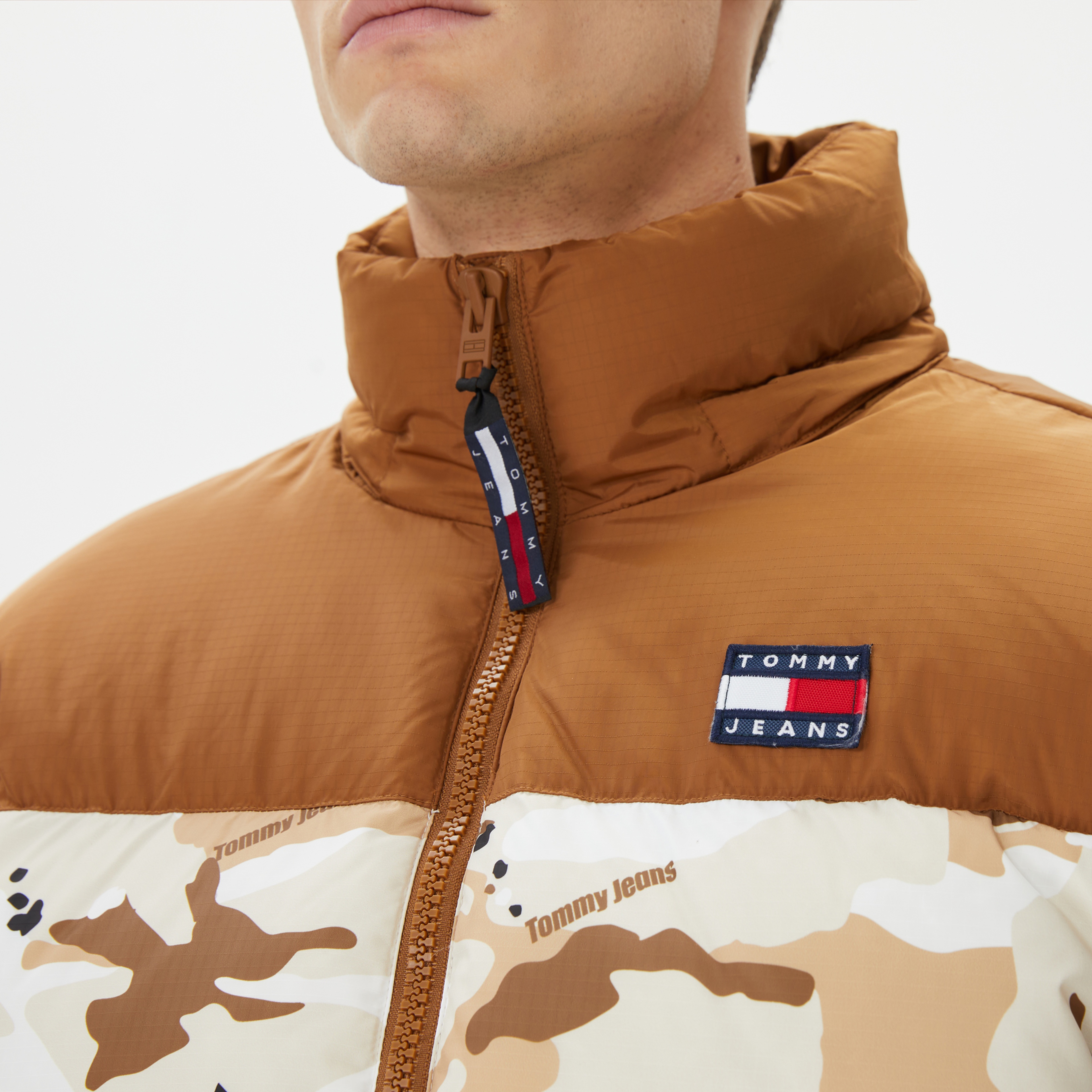 Tommy Hilfiger Aop Alaska Puffer Erkek Kahverengi Mont