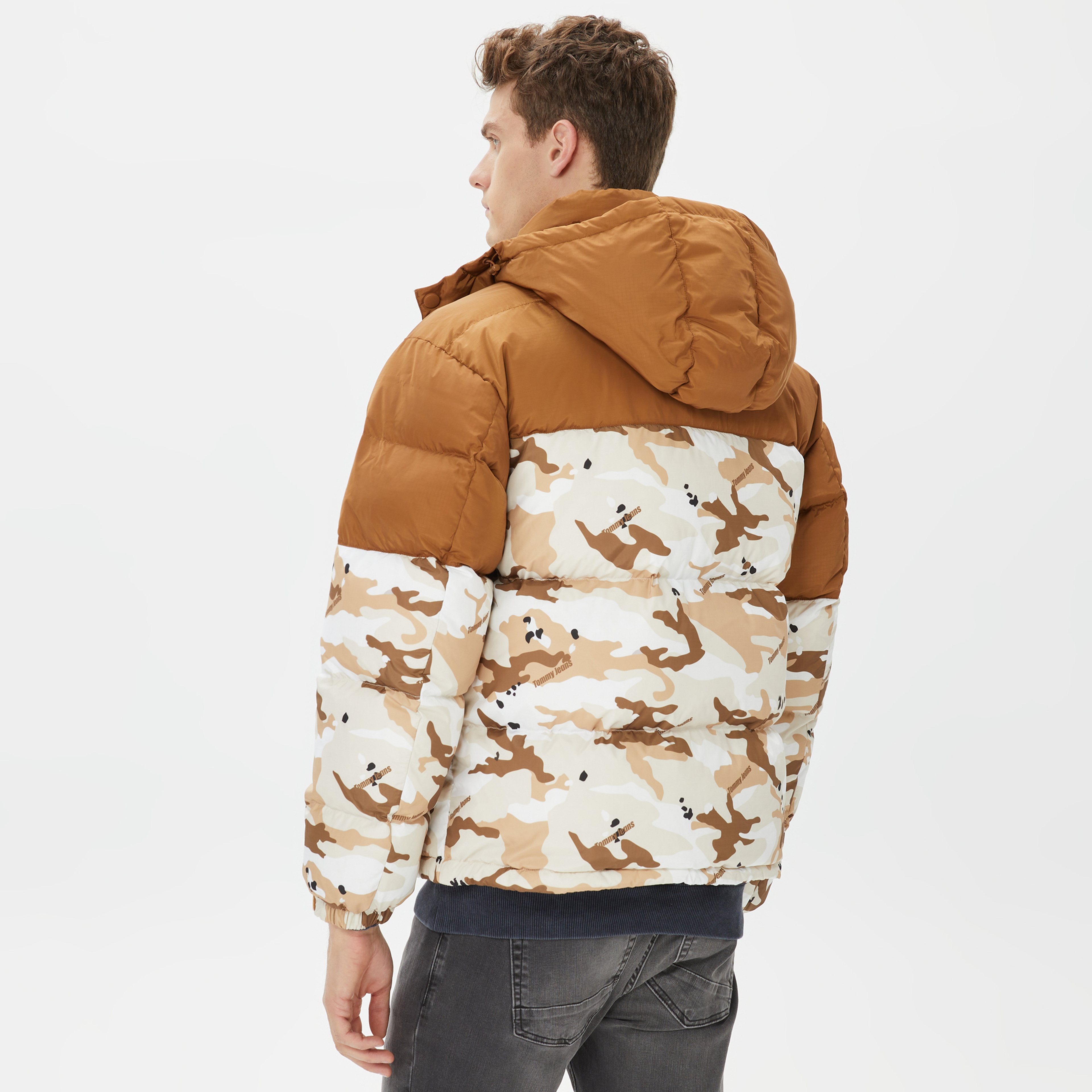 Tommy Hilfiger Aop Alaska Puffer Erkek Kahverengi Mont