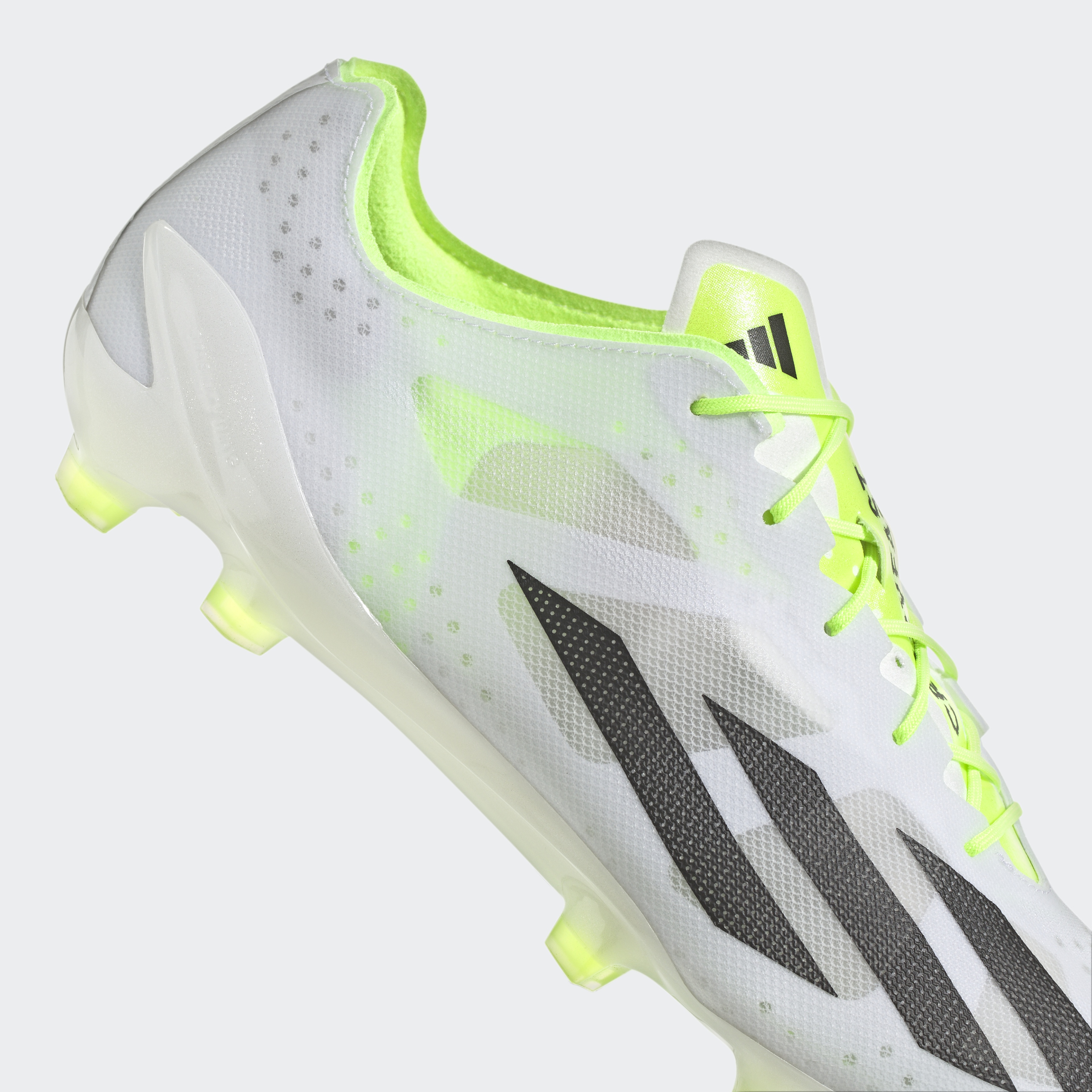 Adidas Erkek Beyaz Çim Saha Kramponu