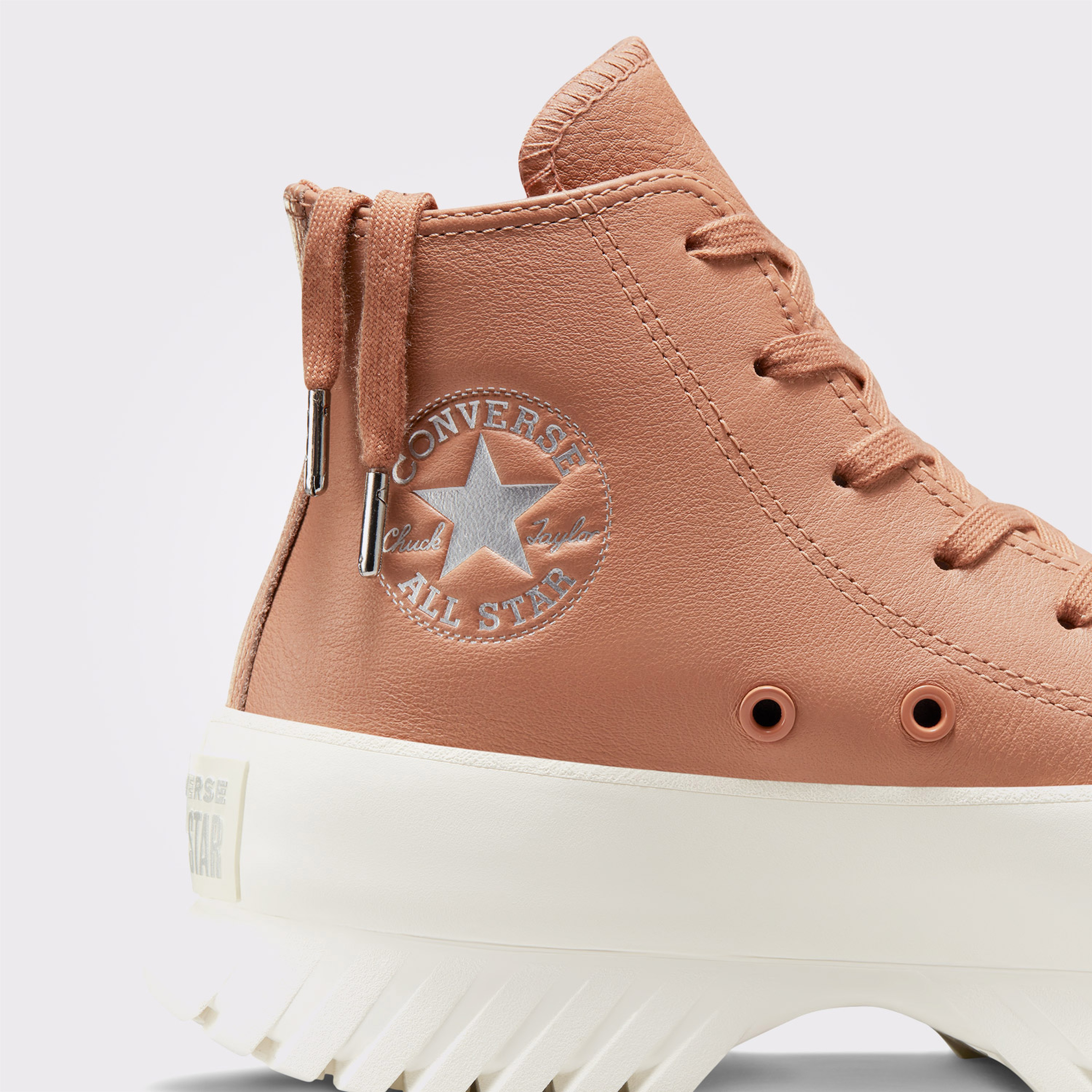 Converse Chuck Taylor All Star Lugged 2.0 Platform Unisex Krem Sneaker