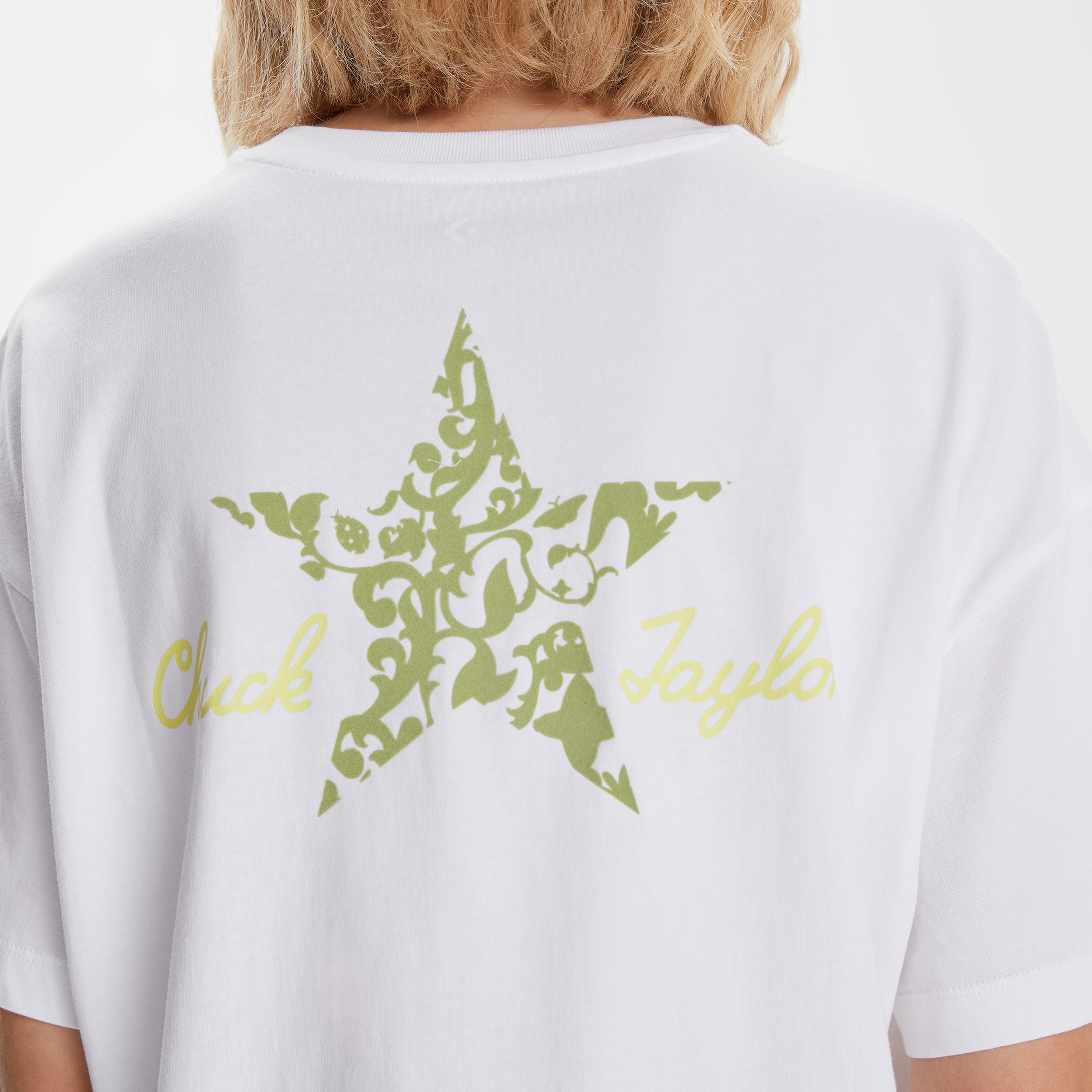 Converse Oversized Chuck Taylor Graphic Kadın Beyaz T-Shirt