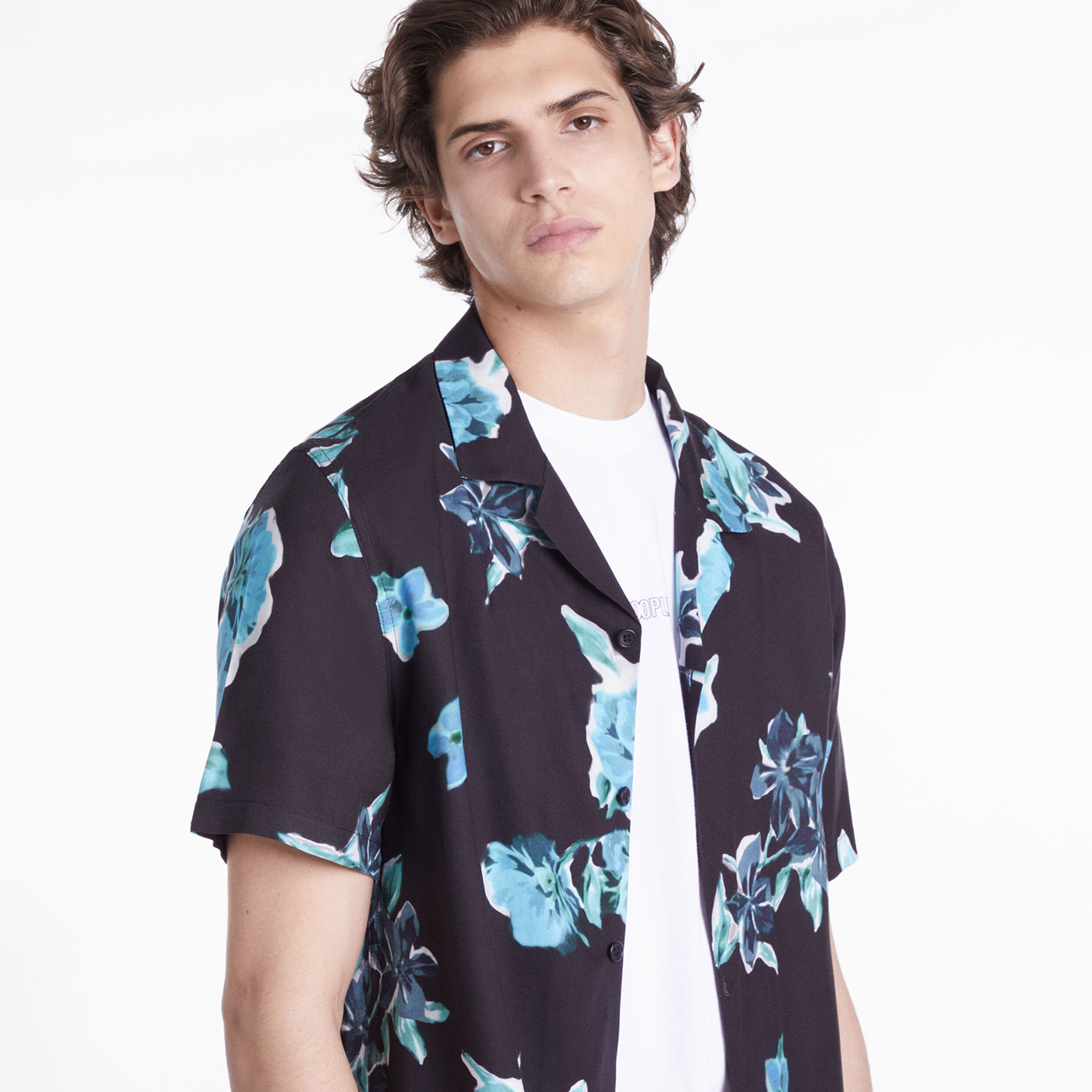 ERKEK ÇİÇEK DESENLİ COMFORT FIT KISA KOLLU SİYAH GÖMLEK