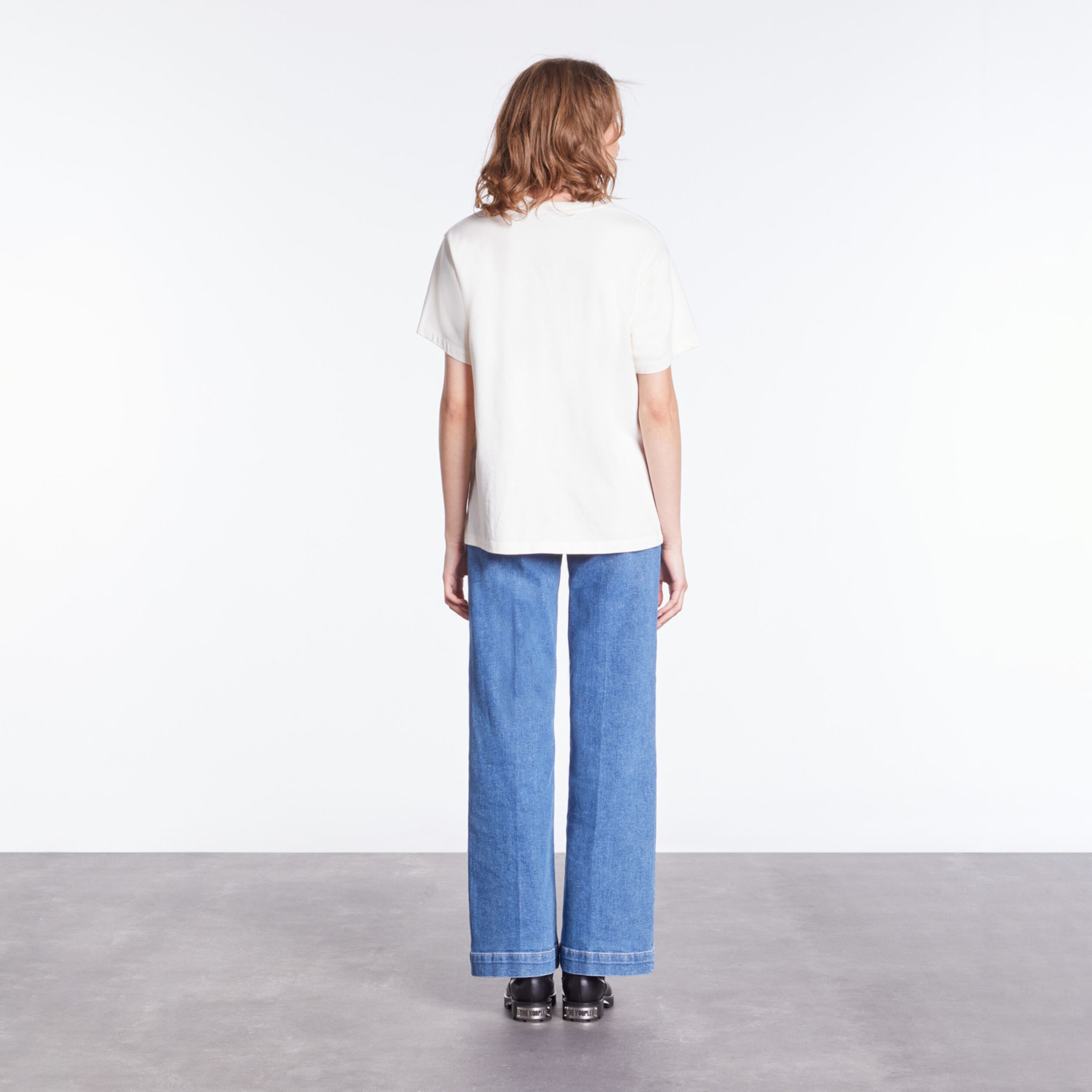 KADIN BİSİKLET YAKA BASKILI KREM T-SHIRT