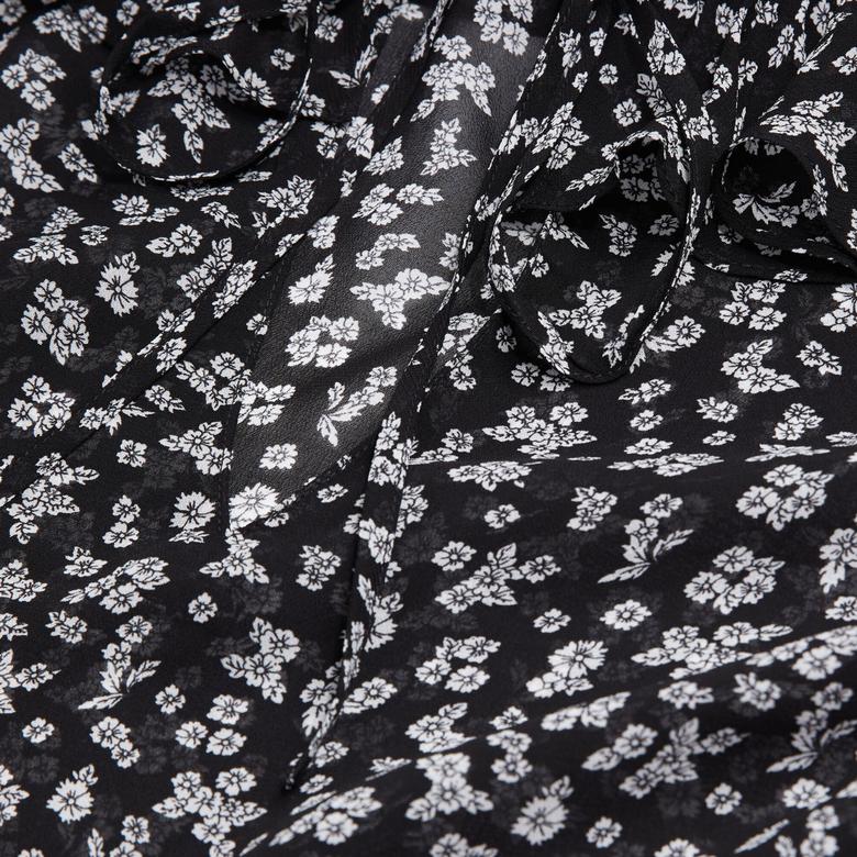 KADIN UZUN KOLLU ÇİÇEK DESENLİ SİYAH BLUZ