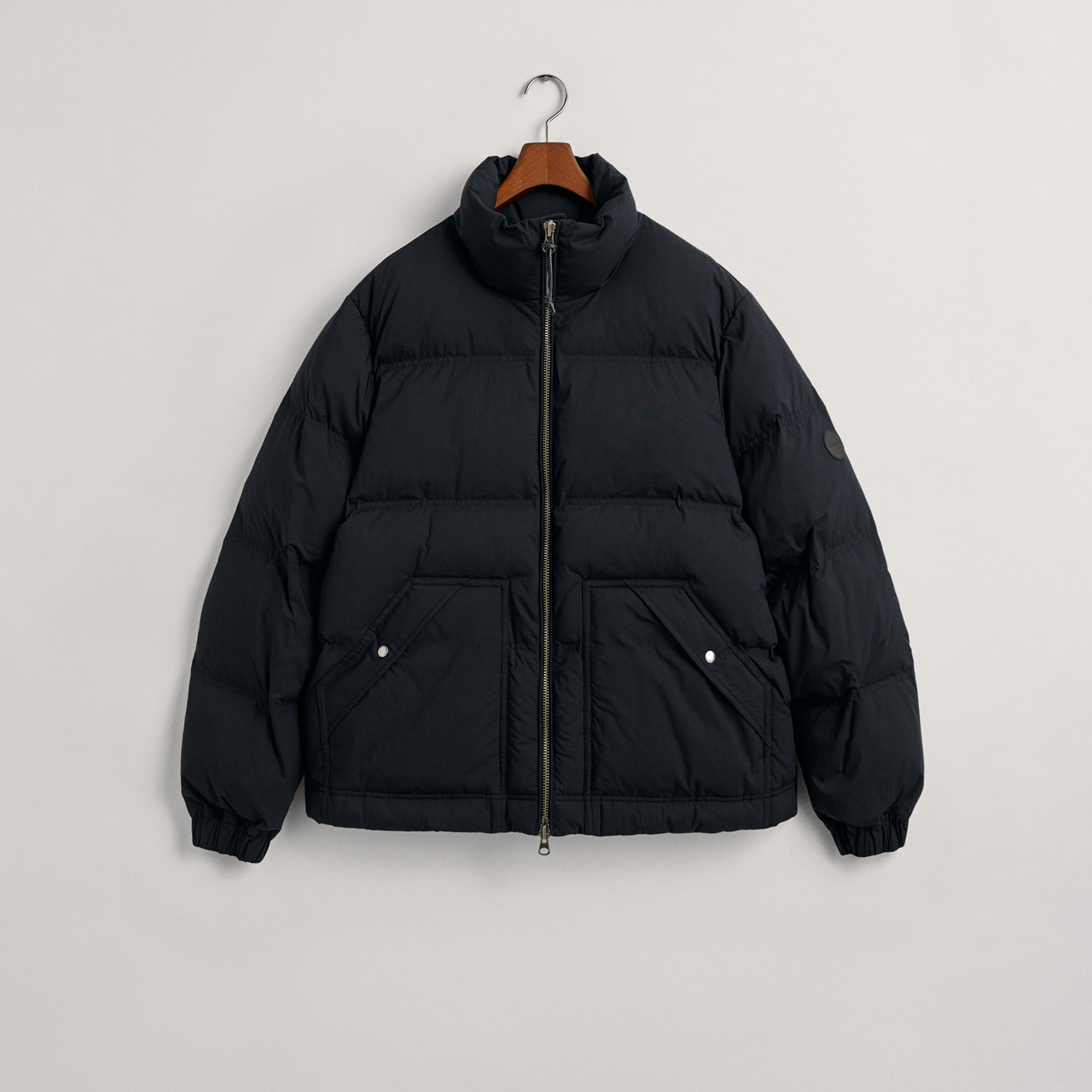 GANT Erkek Siyah Dik Yaka Kapitone Mont