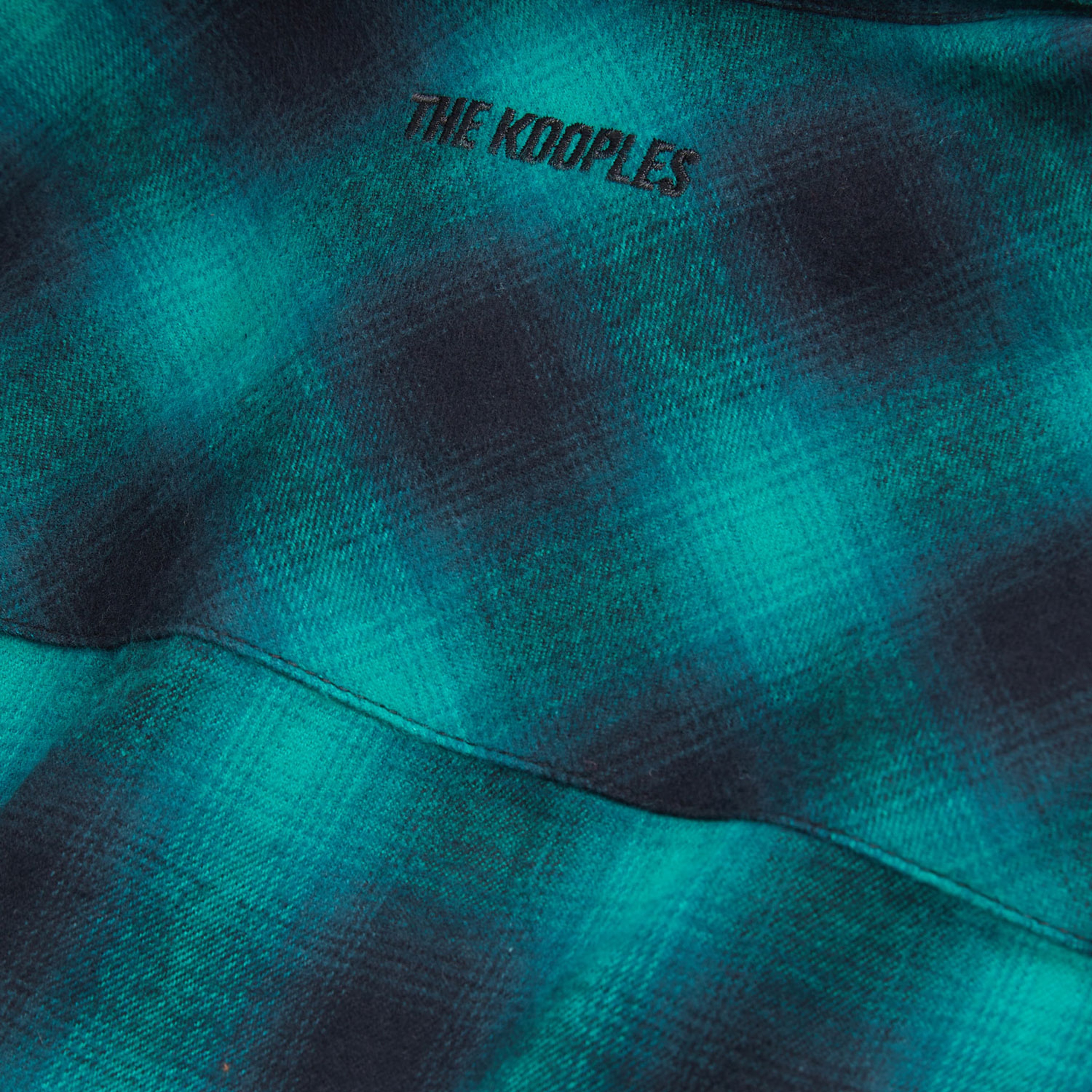 ERKEK SİYAH GÖMLEK