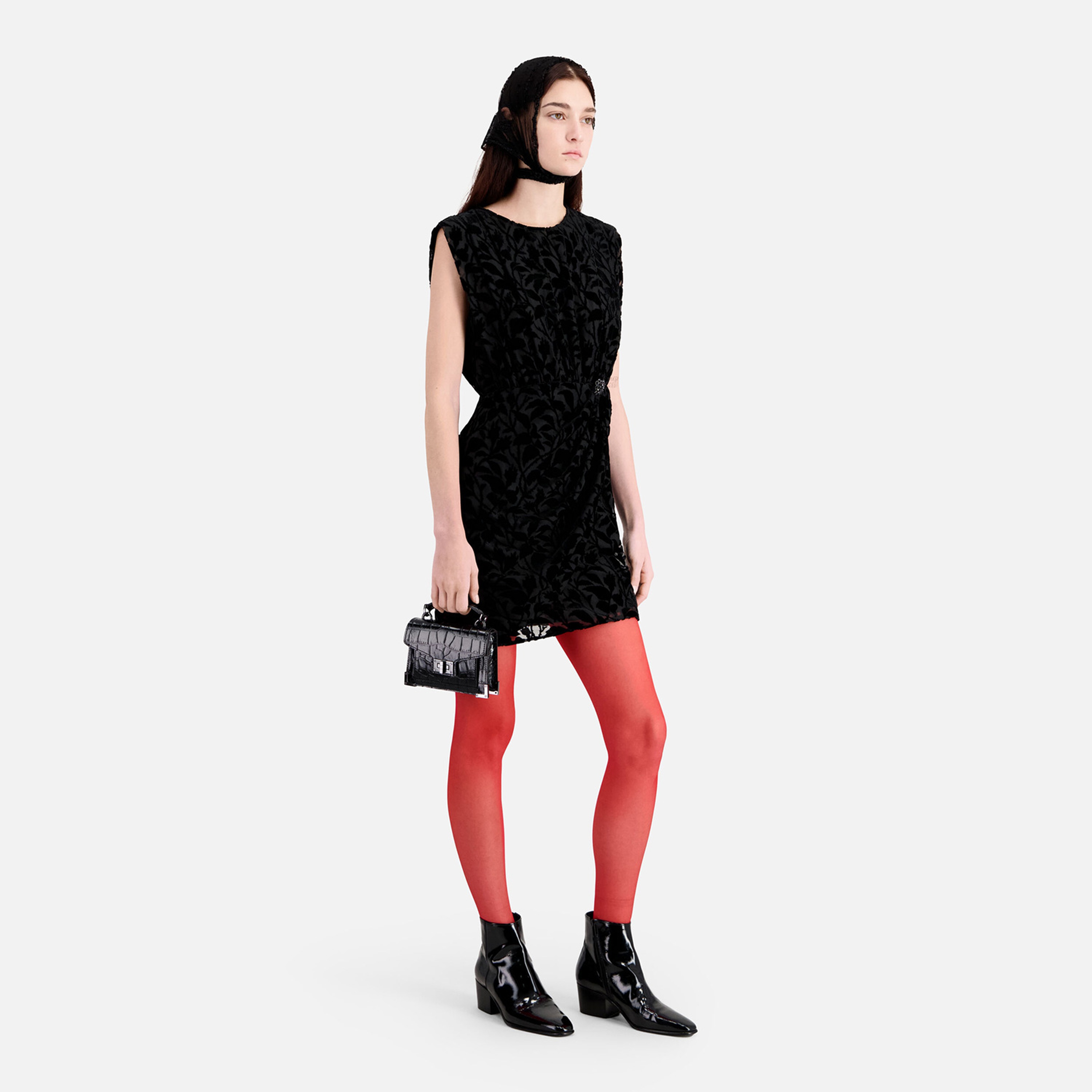 KADIN BİSİKLET YAKA KOLSUZ SİYAH ELBİSE