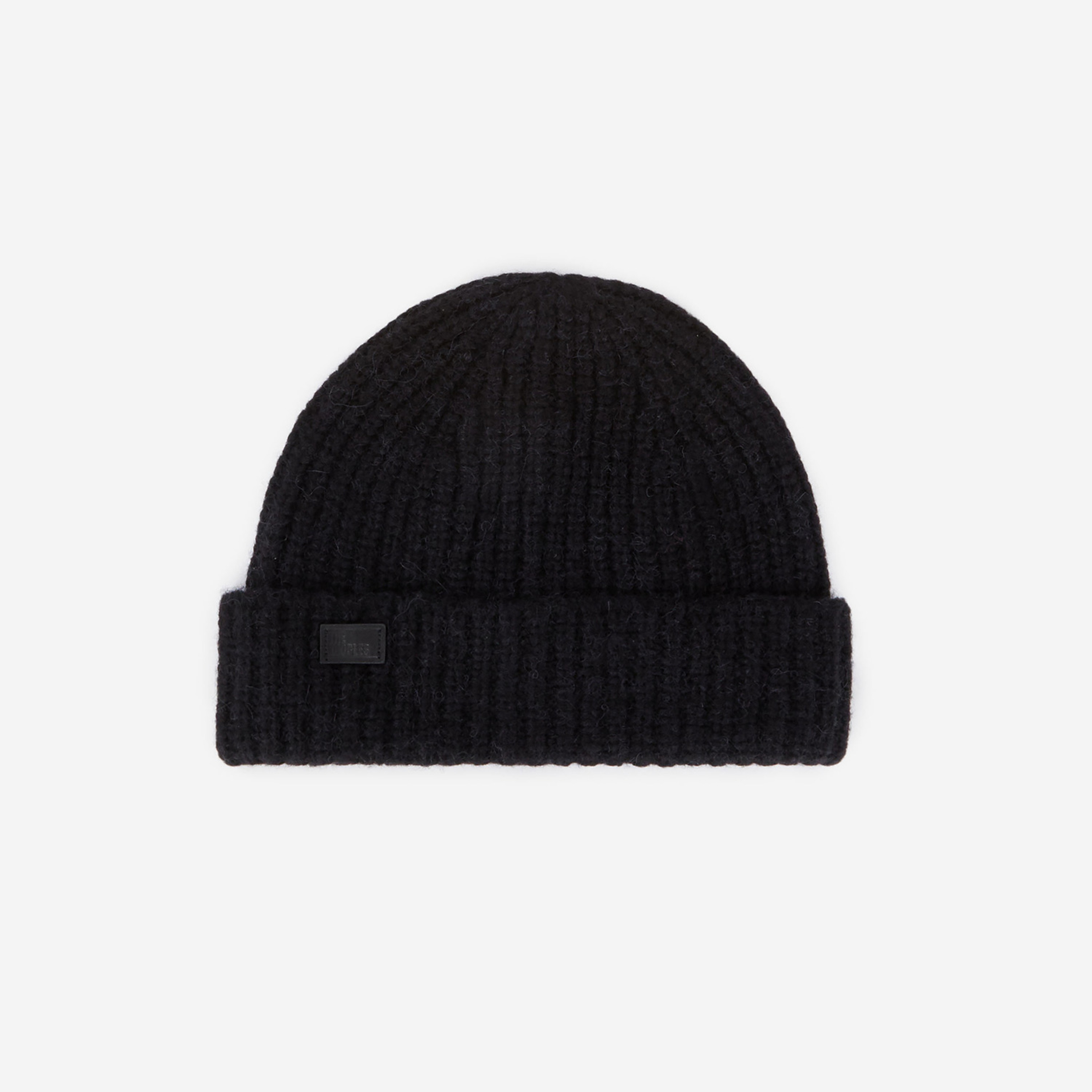 KADIN SİYAH YÜN BERE