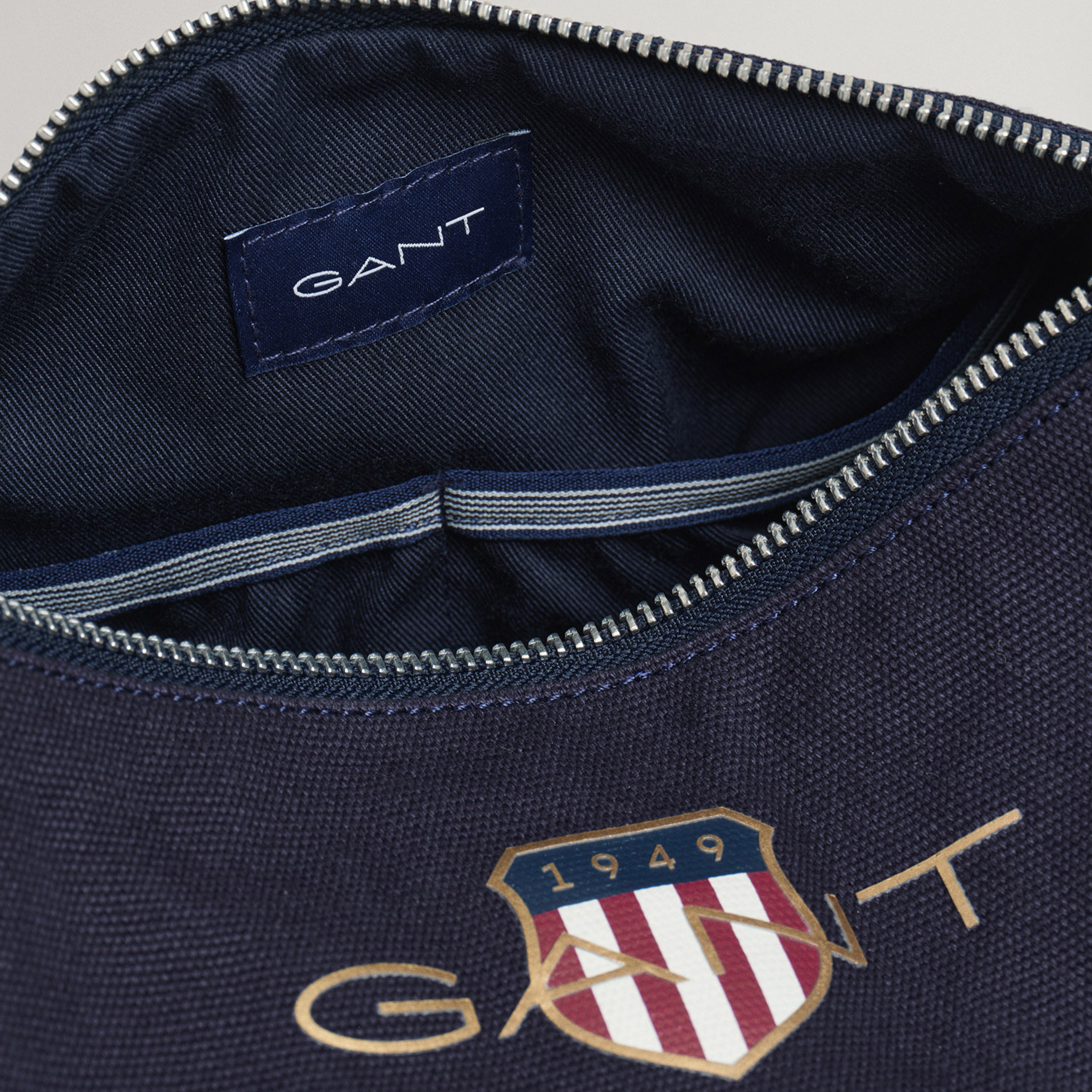 GANT Unisex Lacivert Logolu Çanta