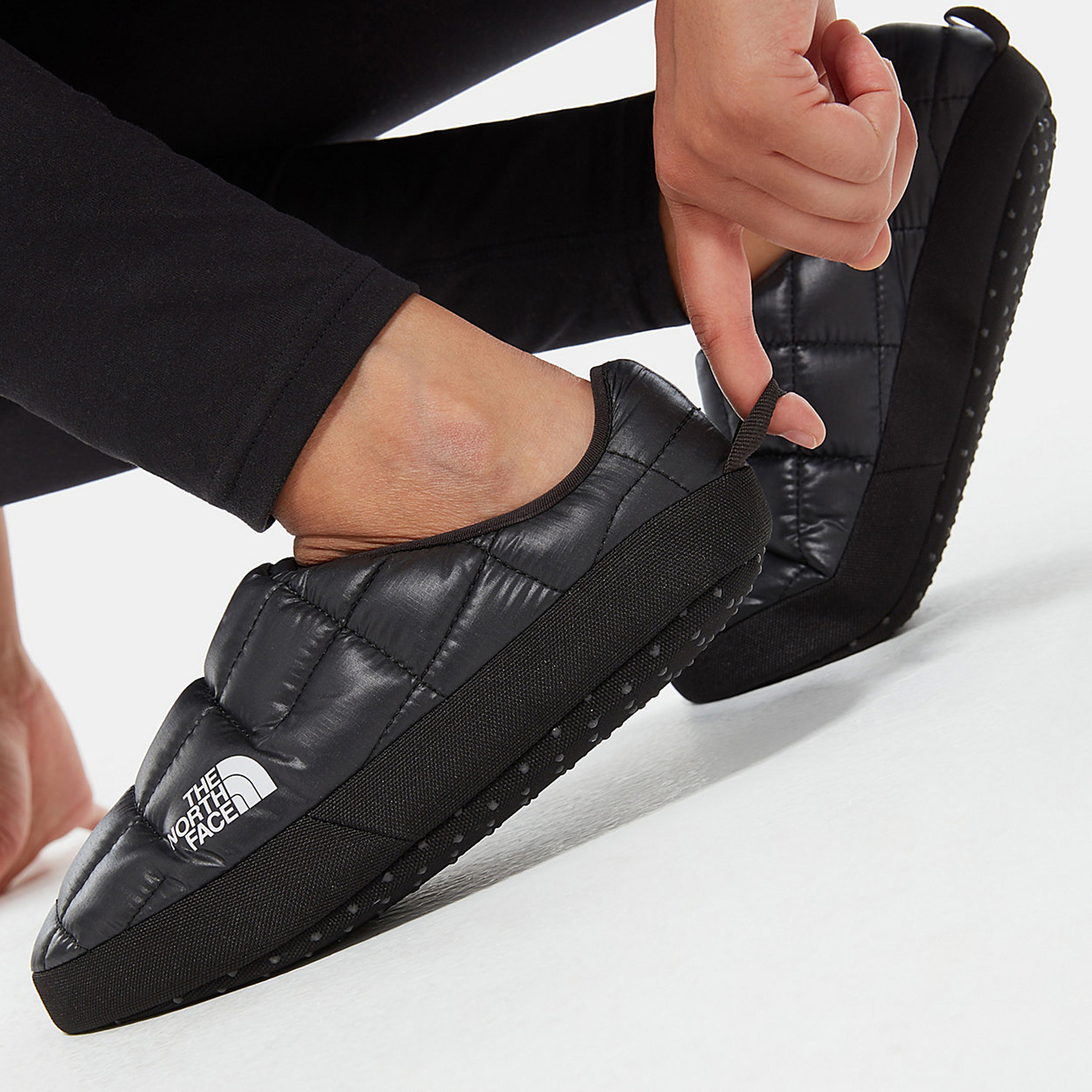 The North Face Thermoball Tent Mule Kadın Siyah Terlik