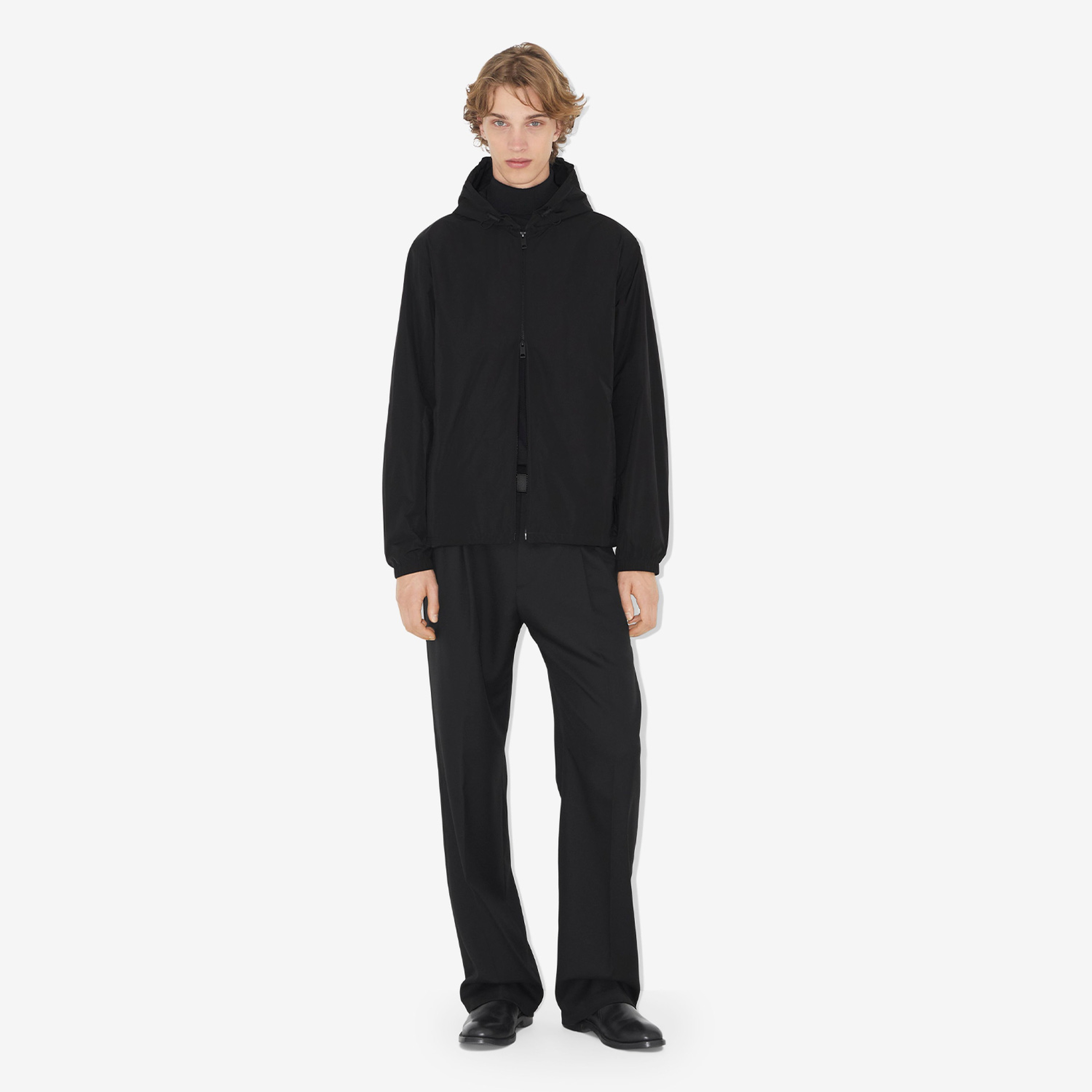 Burberry Erkek Siyah Mont