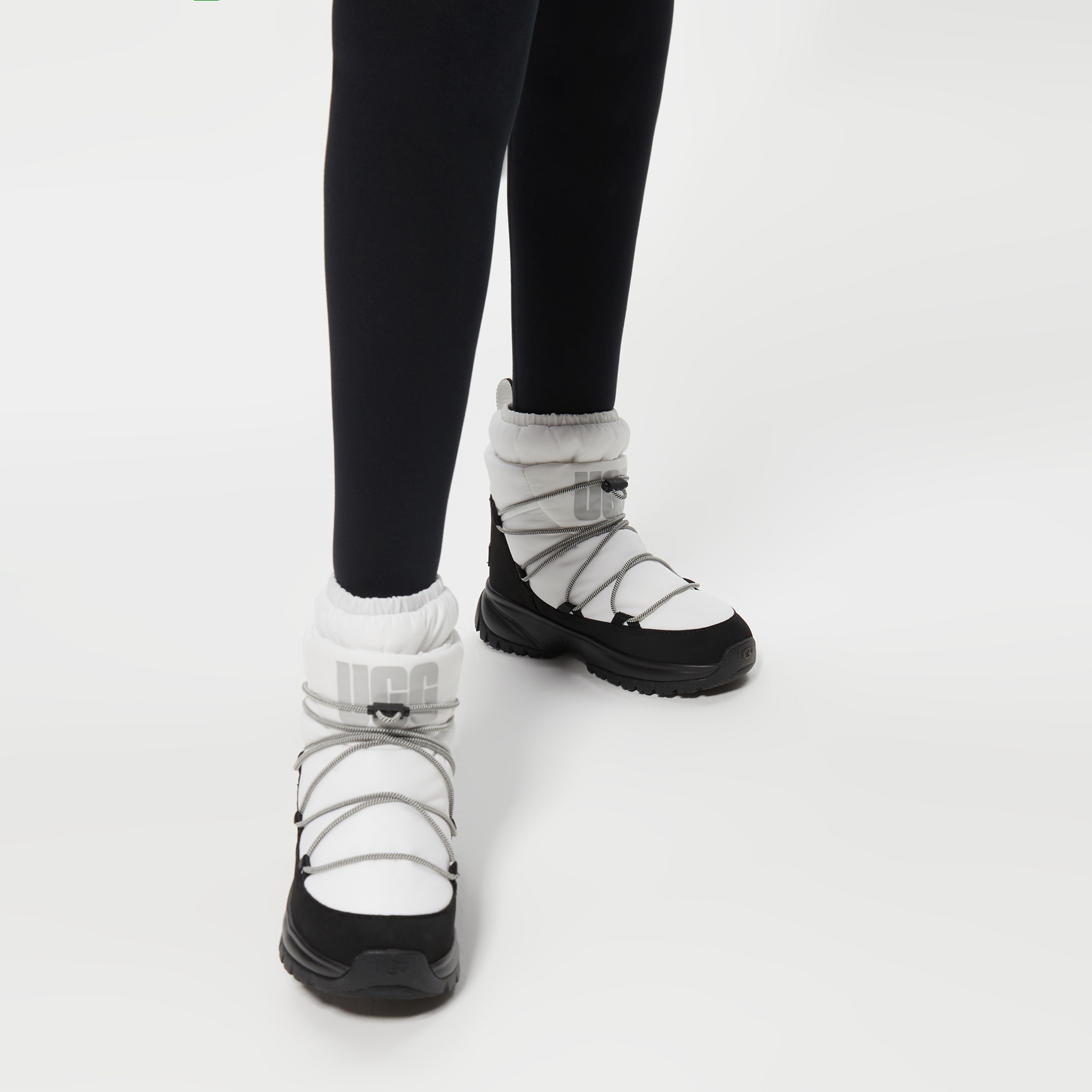 UGG Yose Puffer Mid Kadın Beyaz Bot