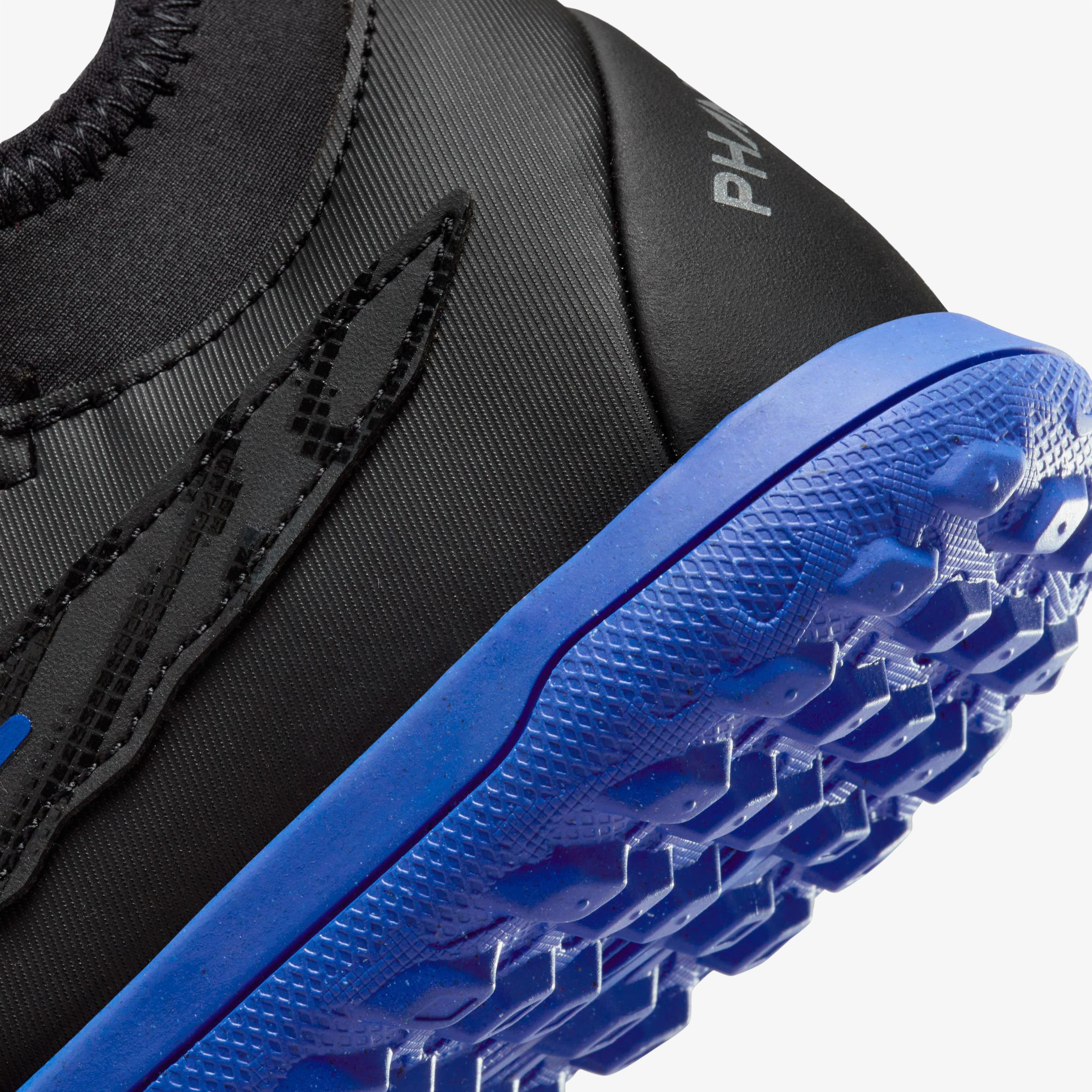 Nike Çocuk Siyah Halı Saha Kramponu