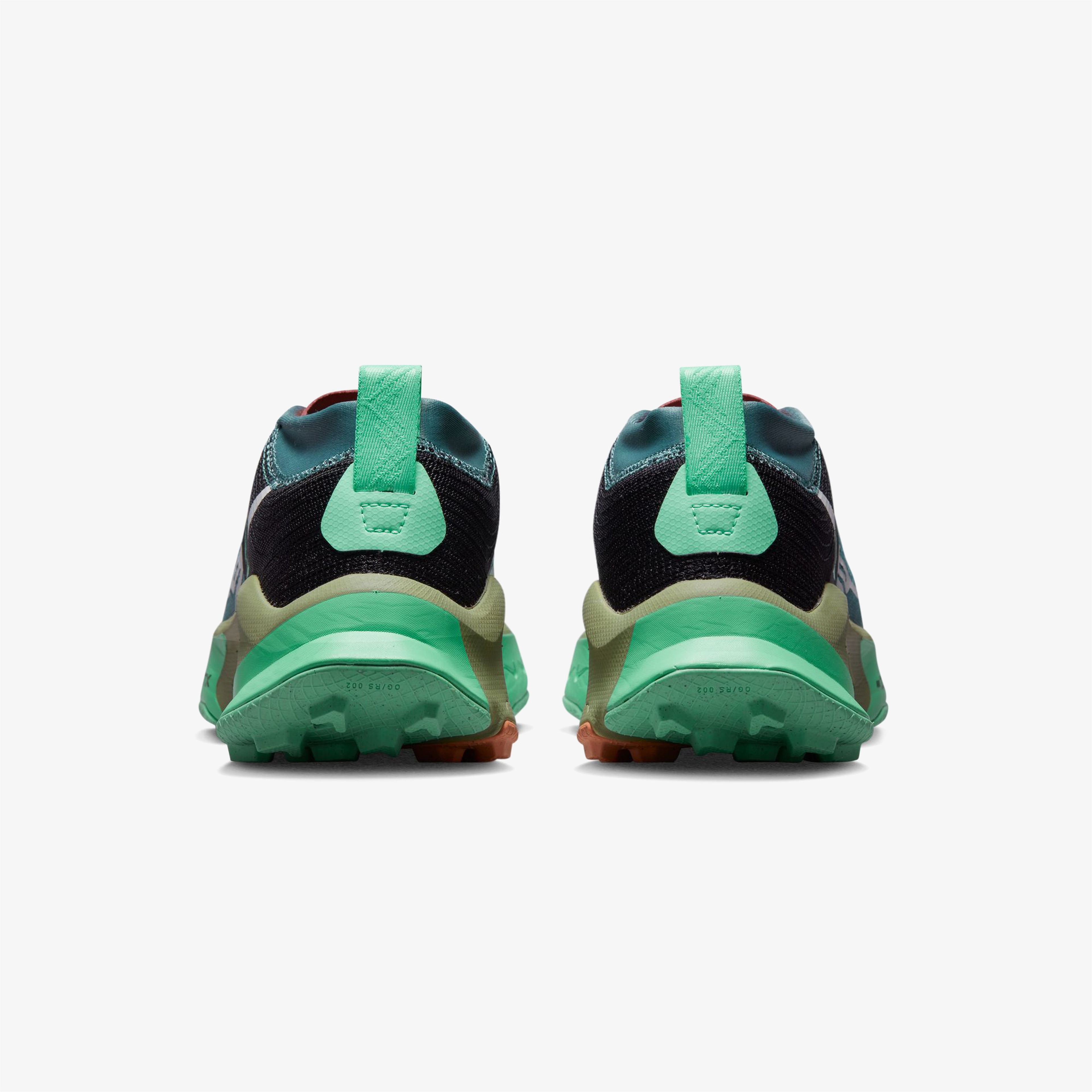 Nike ZoomX Zegama Trail Kadın Yeşil Koşu Ayakkabısı