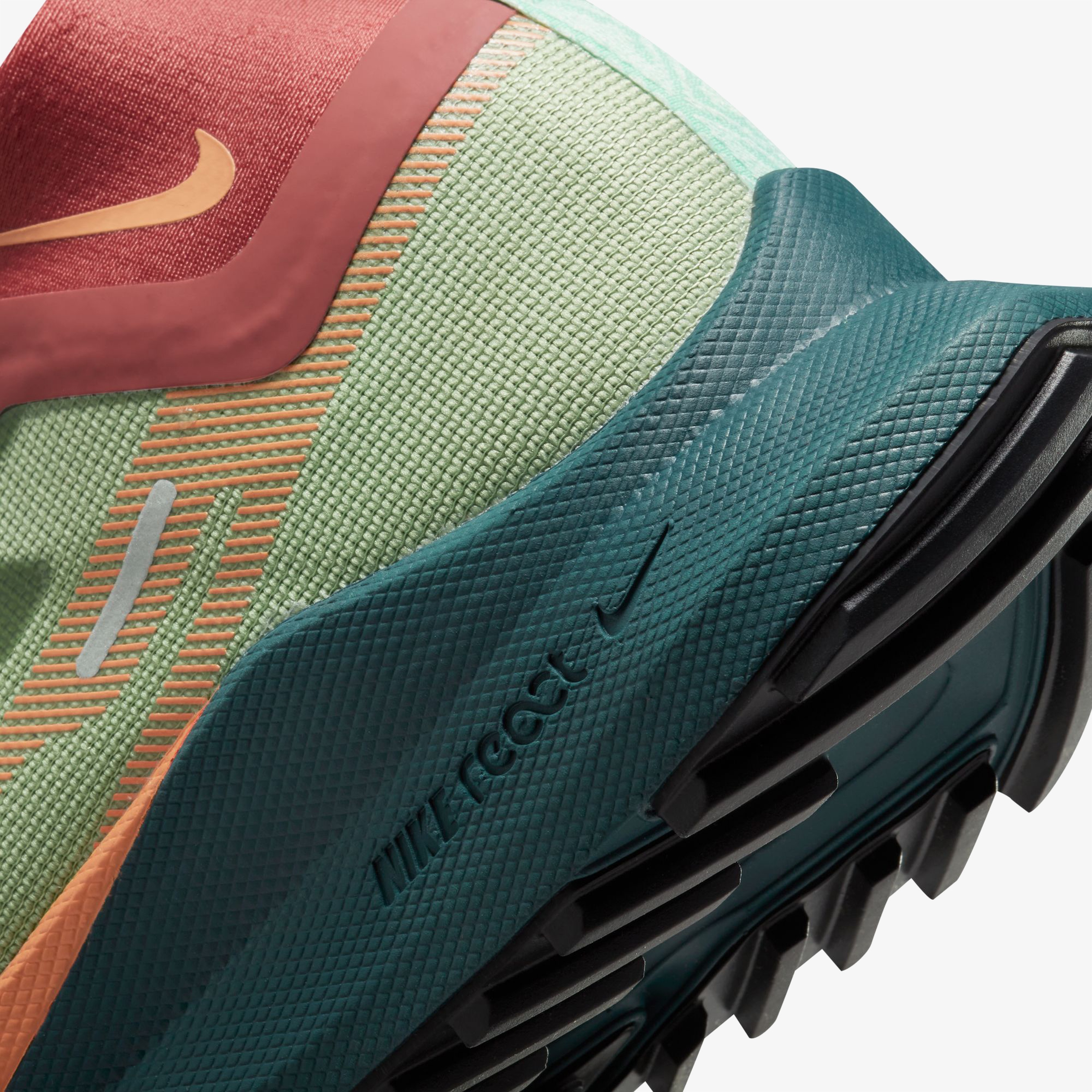 Nike React Pegasus Trail 4 Gore-Tex Kadın Yeşil Koşu Ayakkabısı