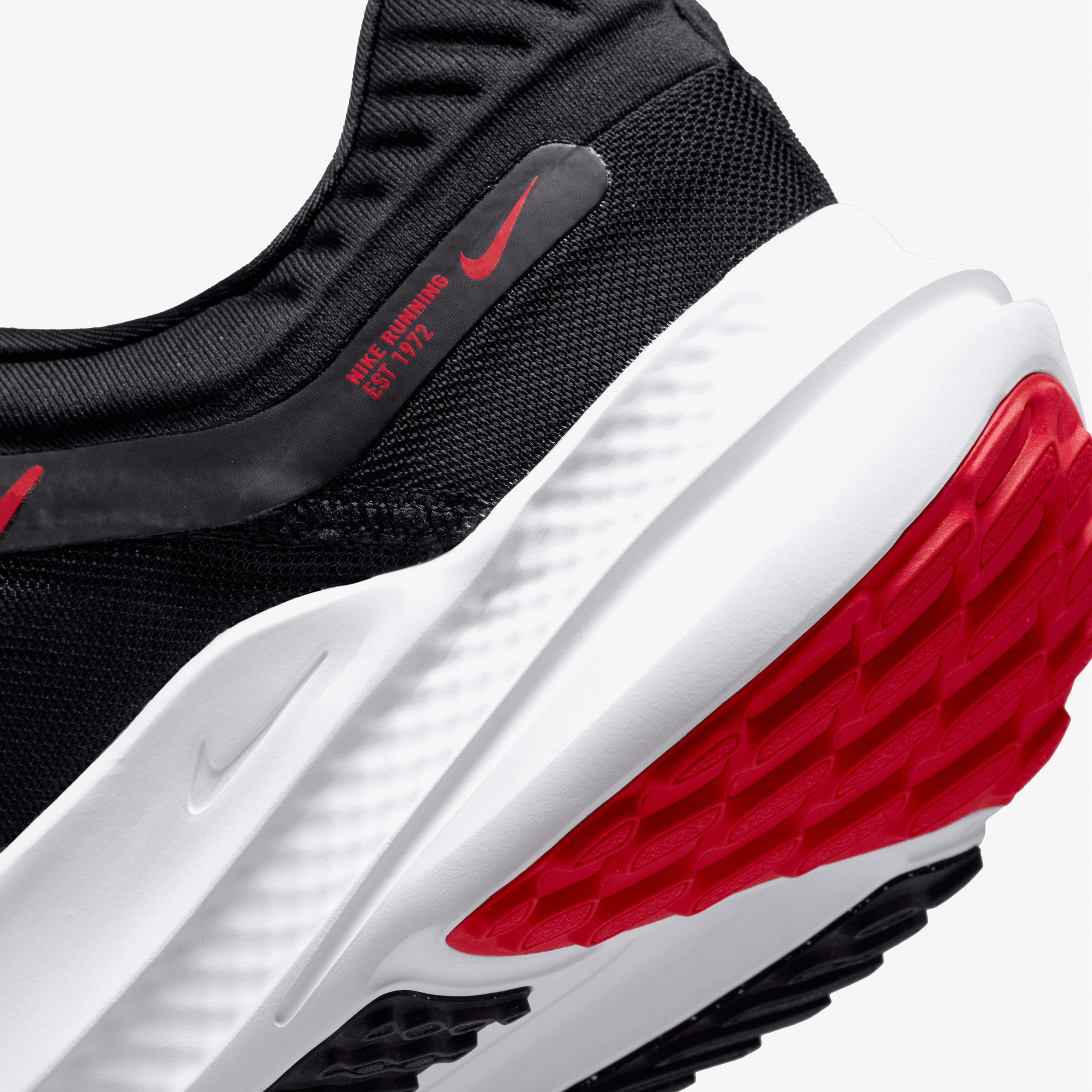 Nike Quest 5 Erkek Siyah Koşu Ayakkabısı