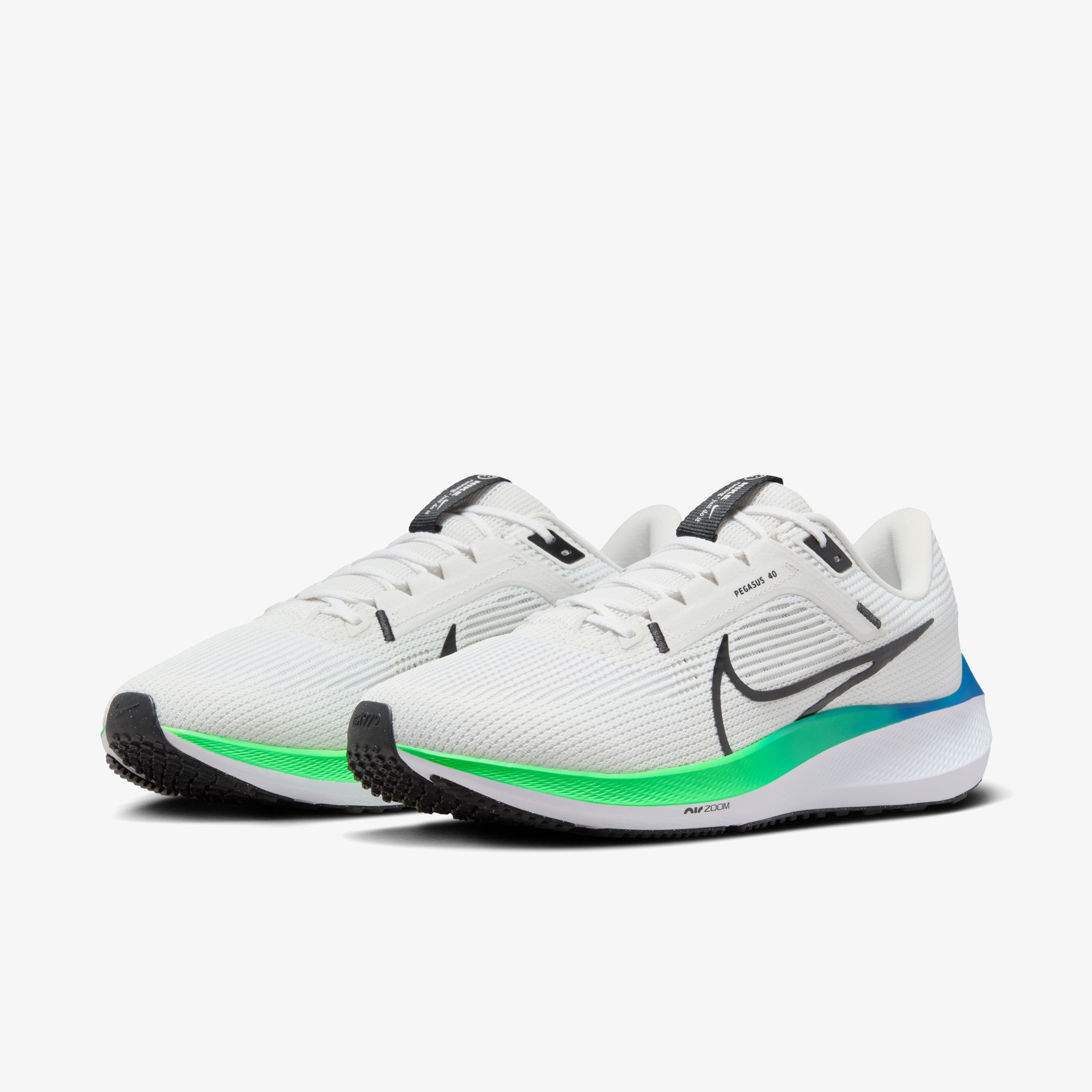 Nike Air Zoom Pegasus 40 Erkek Beyaz Koşu Ayakkabısı