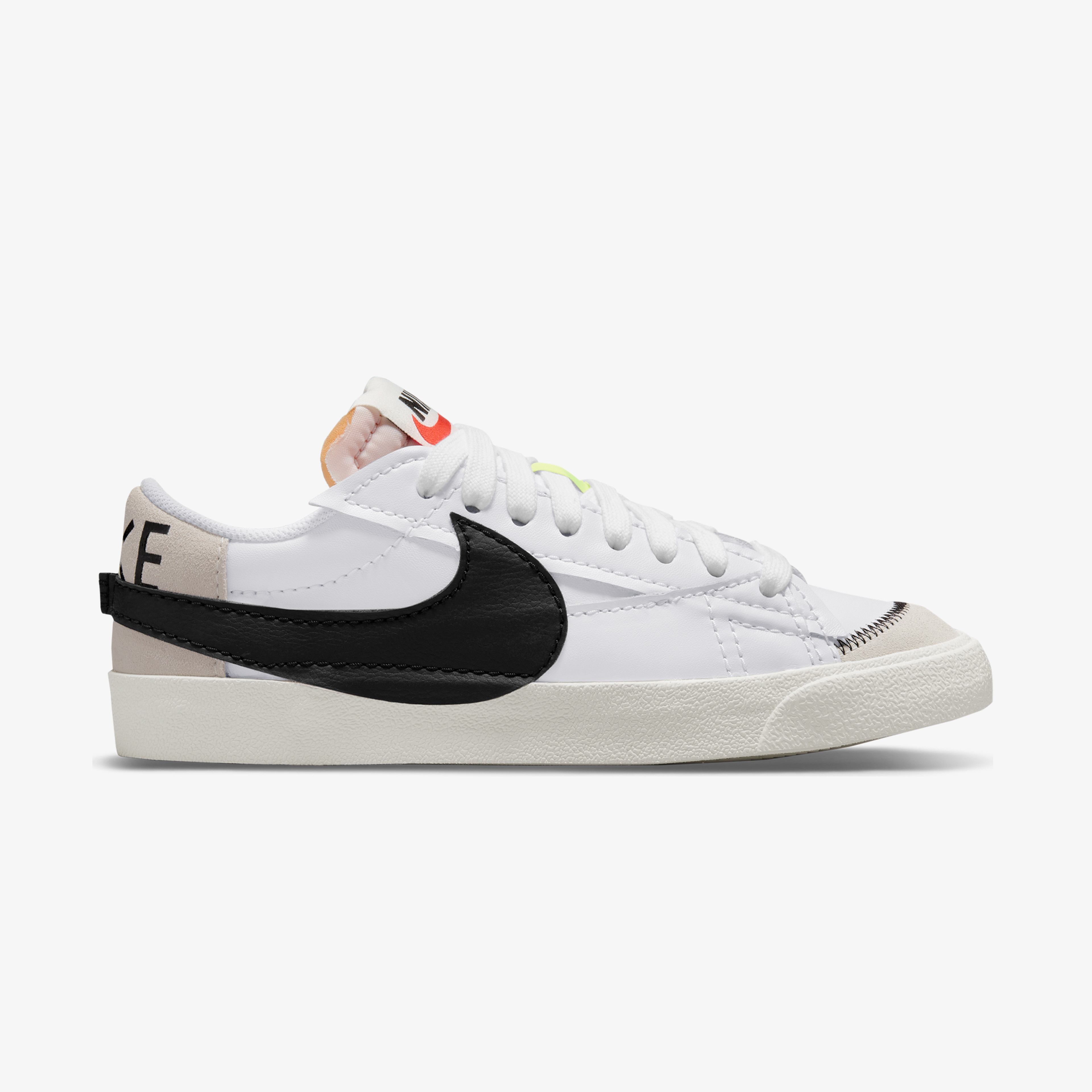 Nike Blazer Low '77 Jumbo Erkek Beyaz Spor Ayakkabı