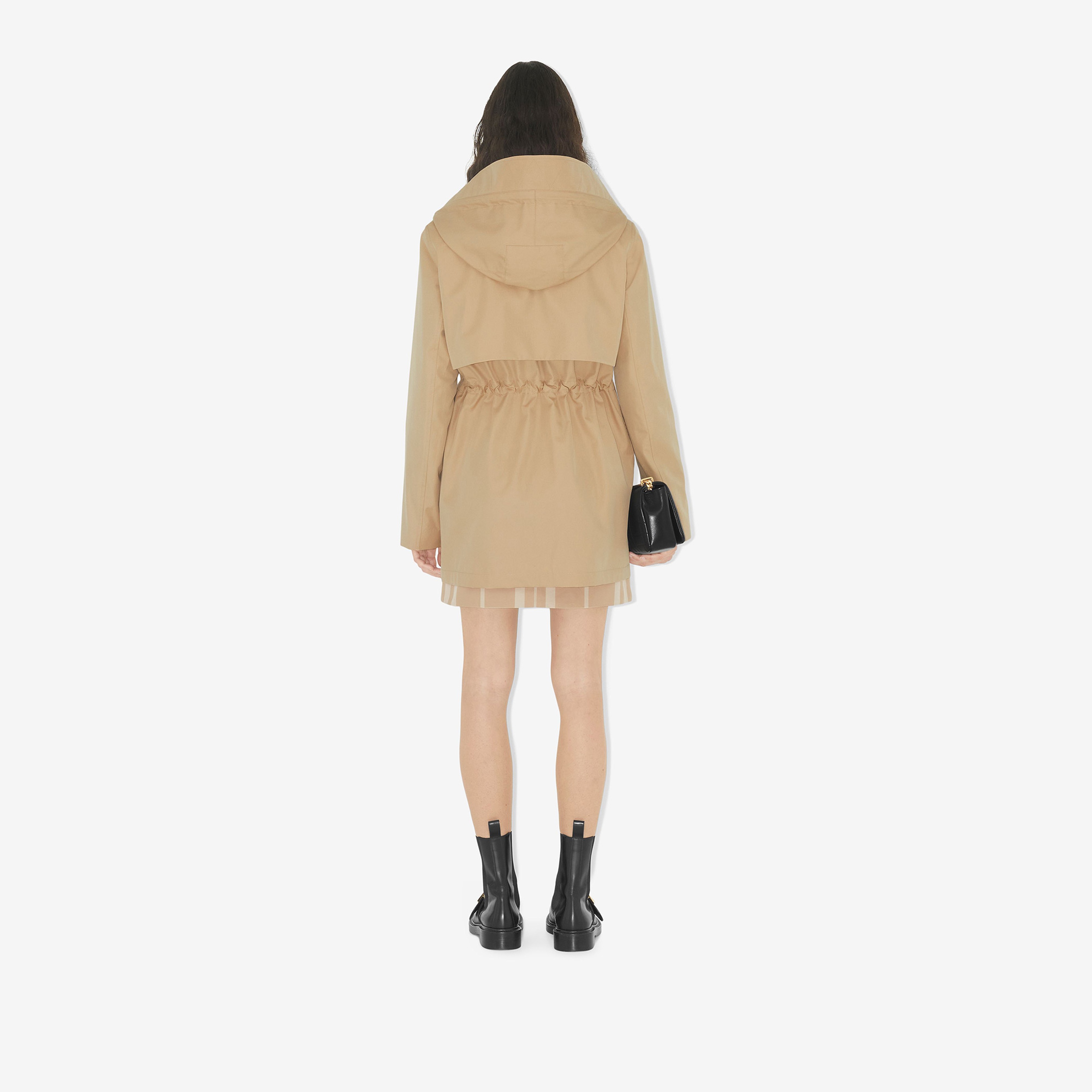 Burberry Kadın Kahverengi Mont