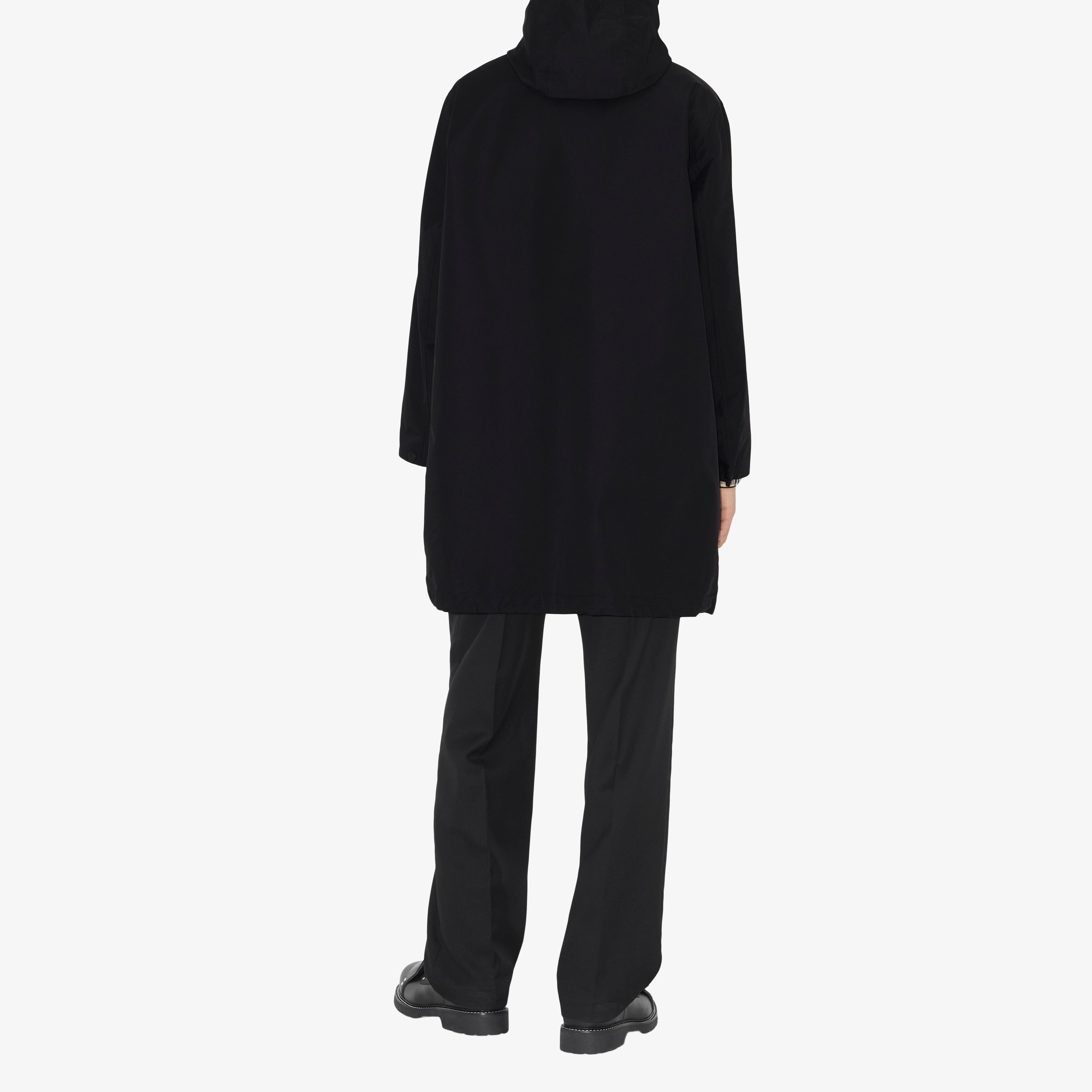 Burberry Erkek Siyah Mont