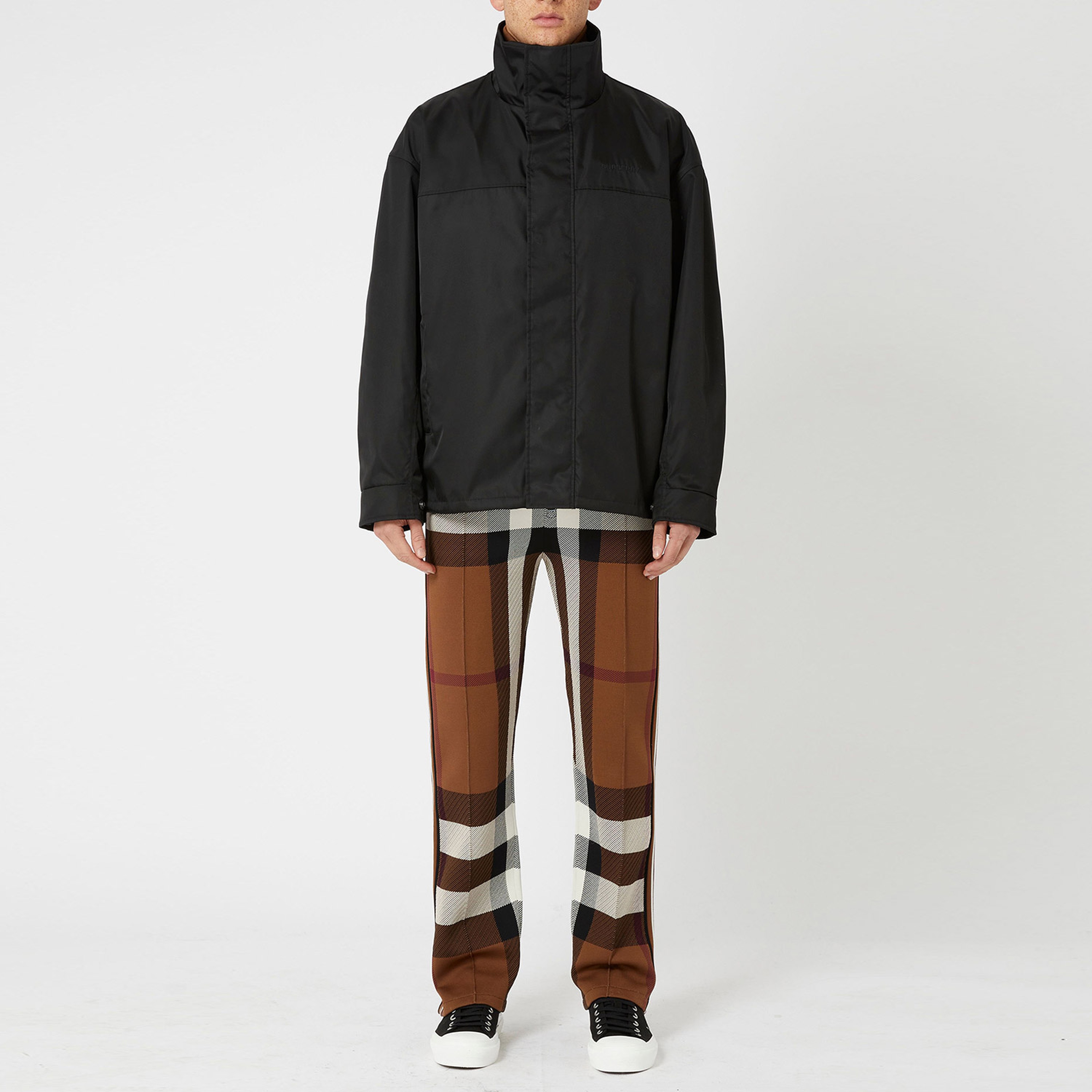 Burberry Erkek Siyah Mont