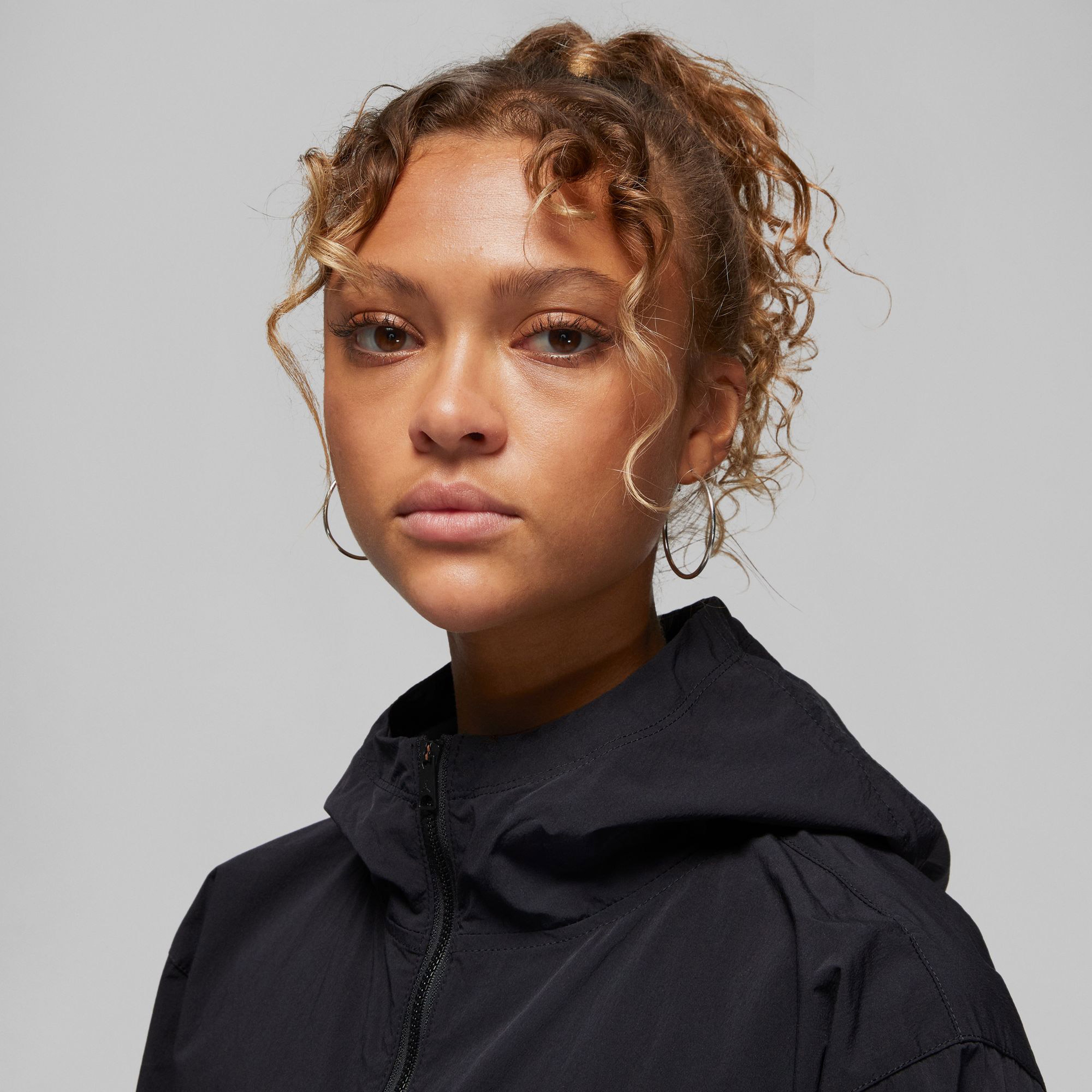 Jordan Kadın Siyah Ceket