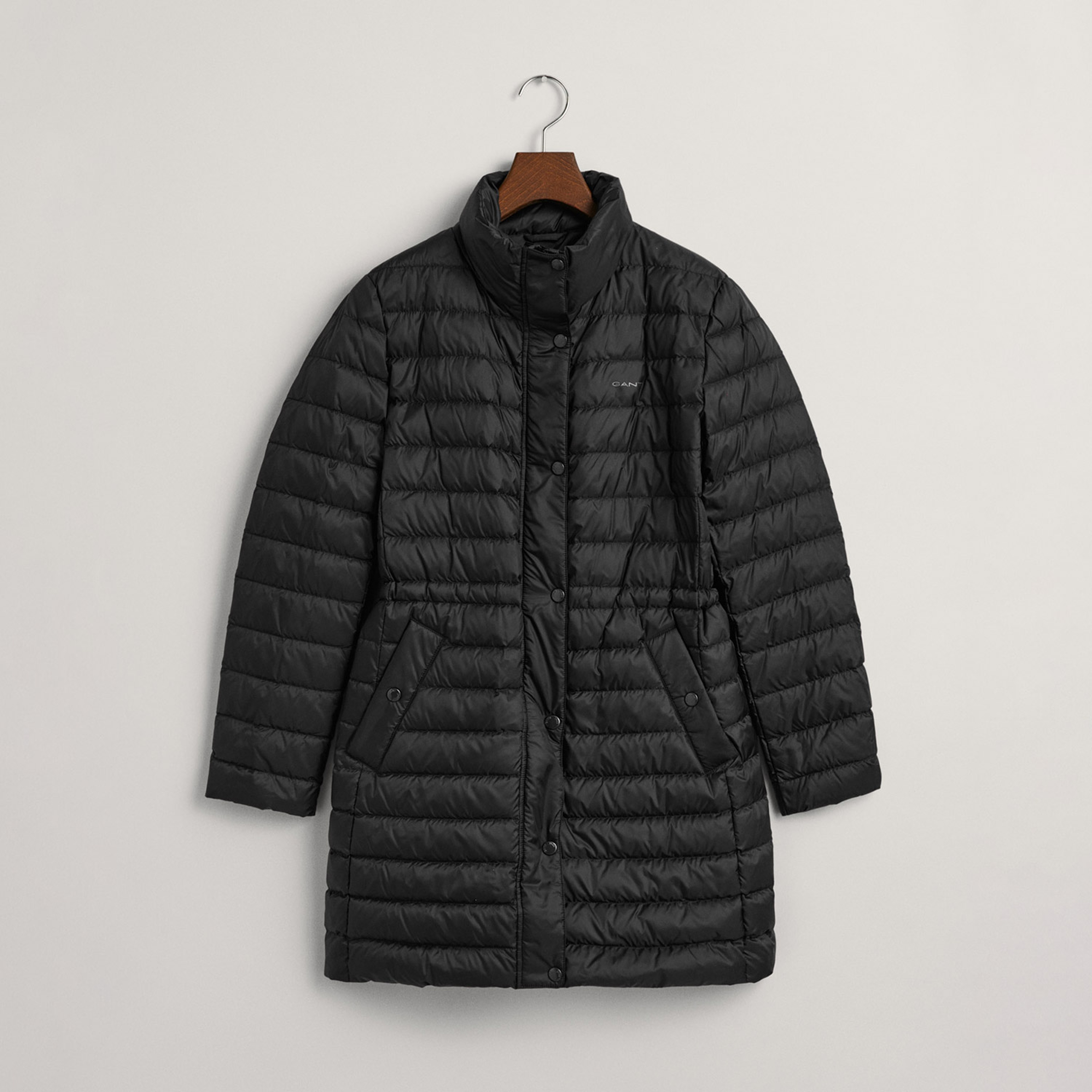 GANT Kadın Siyah Dik Yaka Kapitone Mont