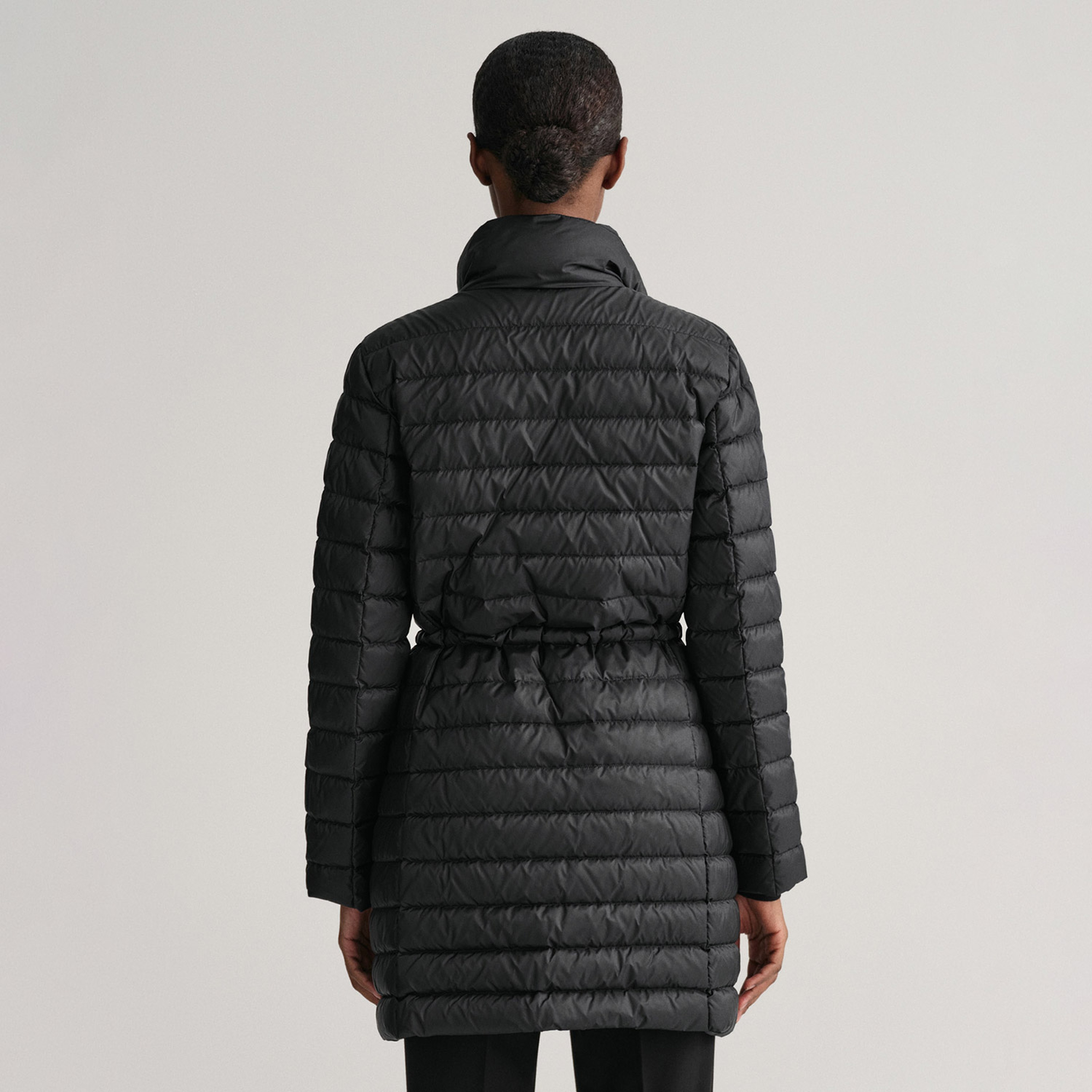 GANT Kadın Siyah Dik Yaka Kapitone Mont