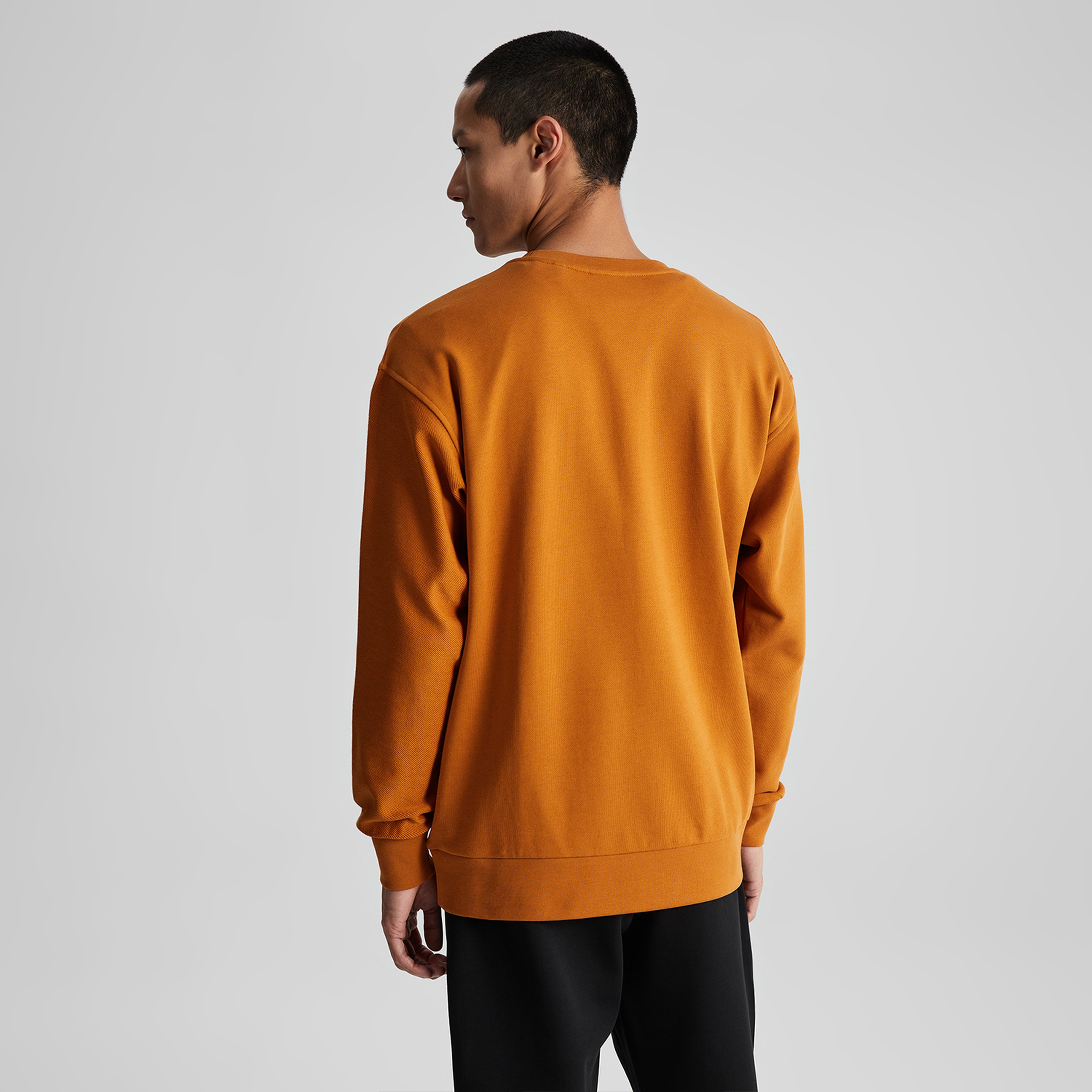 GANT Erkek Turuncu Regular Fit Bisiklet Yaka Logolu Sweatshirt