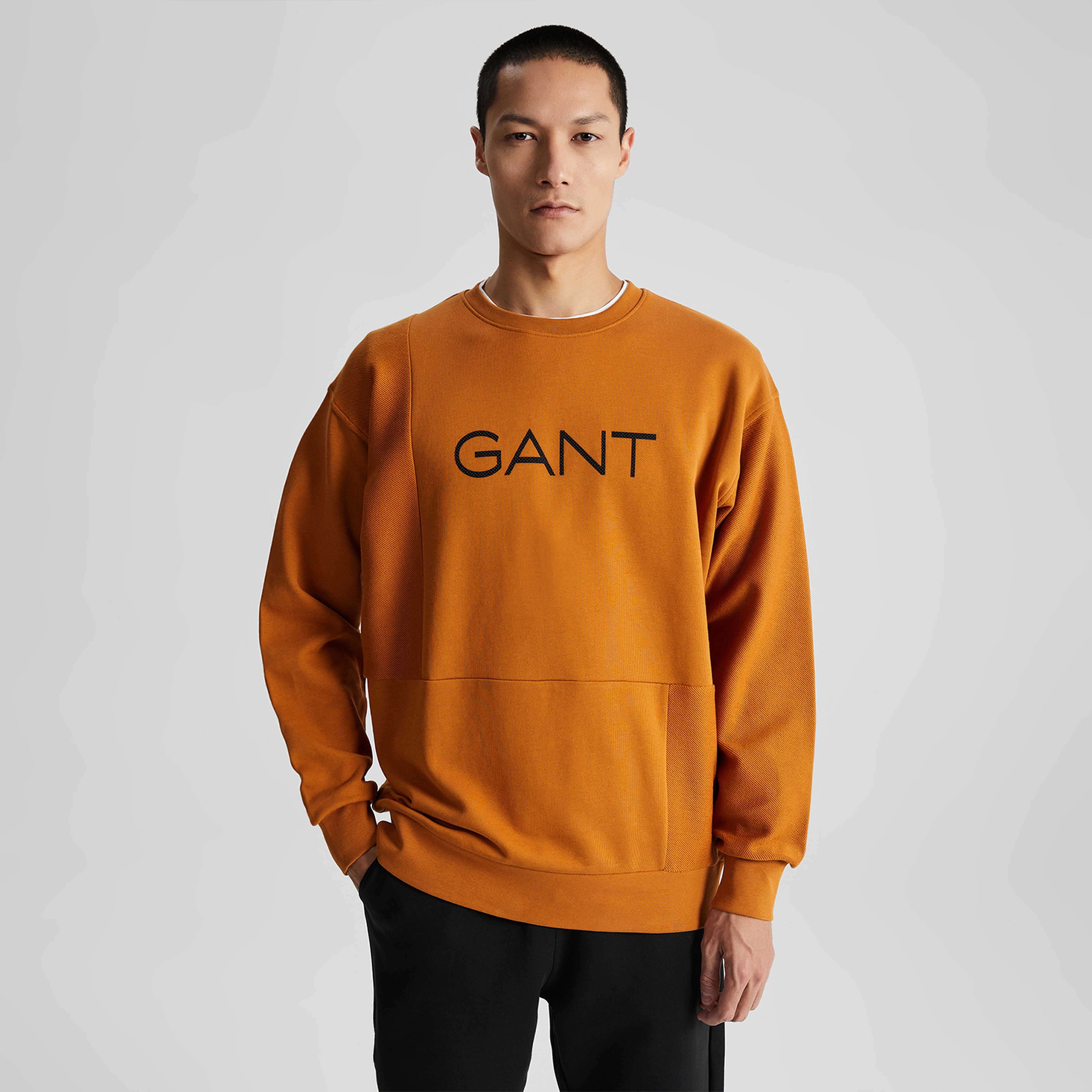 GANT Erkek Turuncu Regular Fit Bisiklet Yaka Logolu Sweatshirt