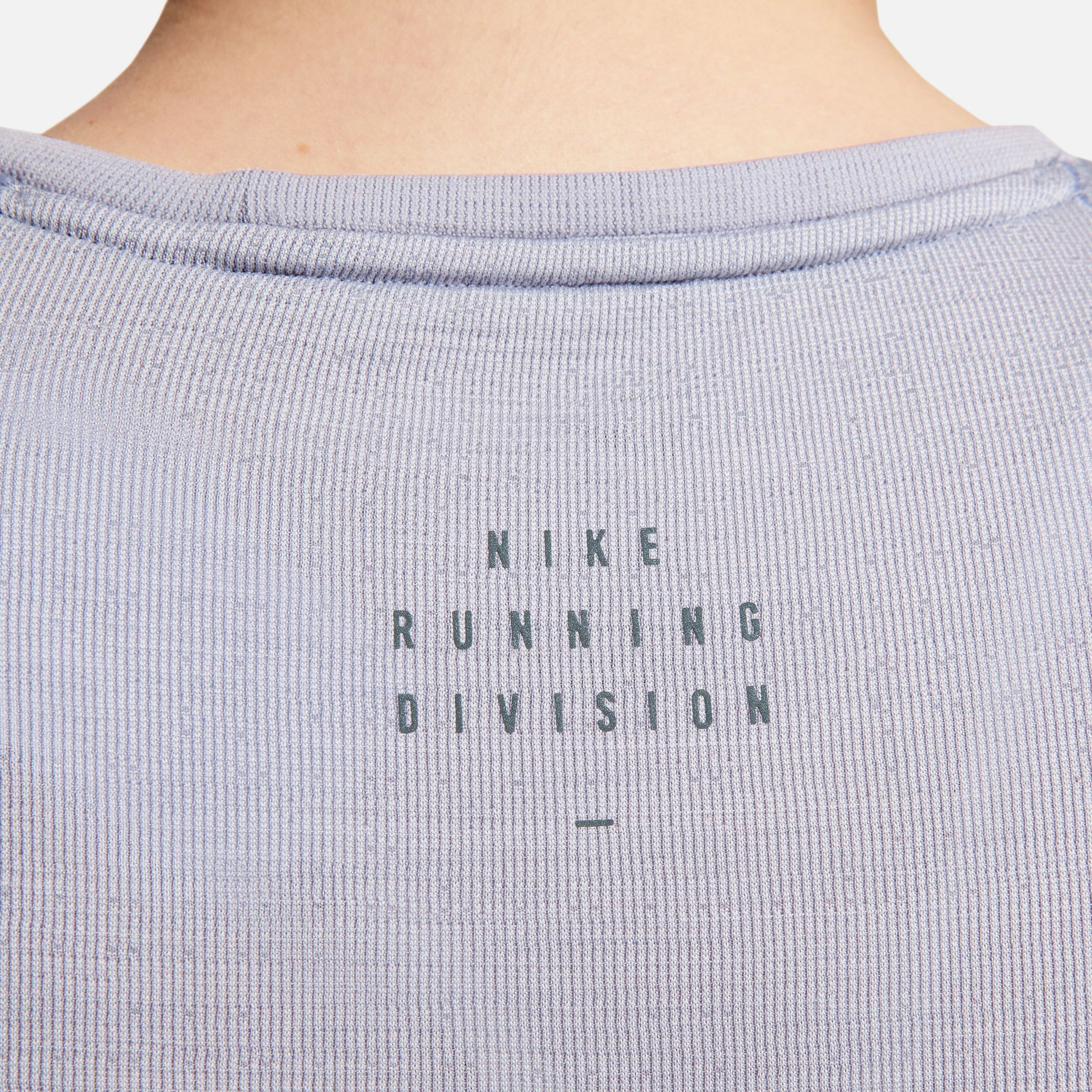 Nike Dri-Fit Run Division Top Kadın Gri T-Shirt