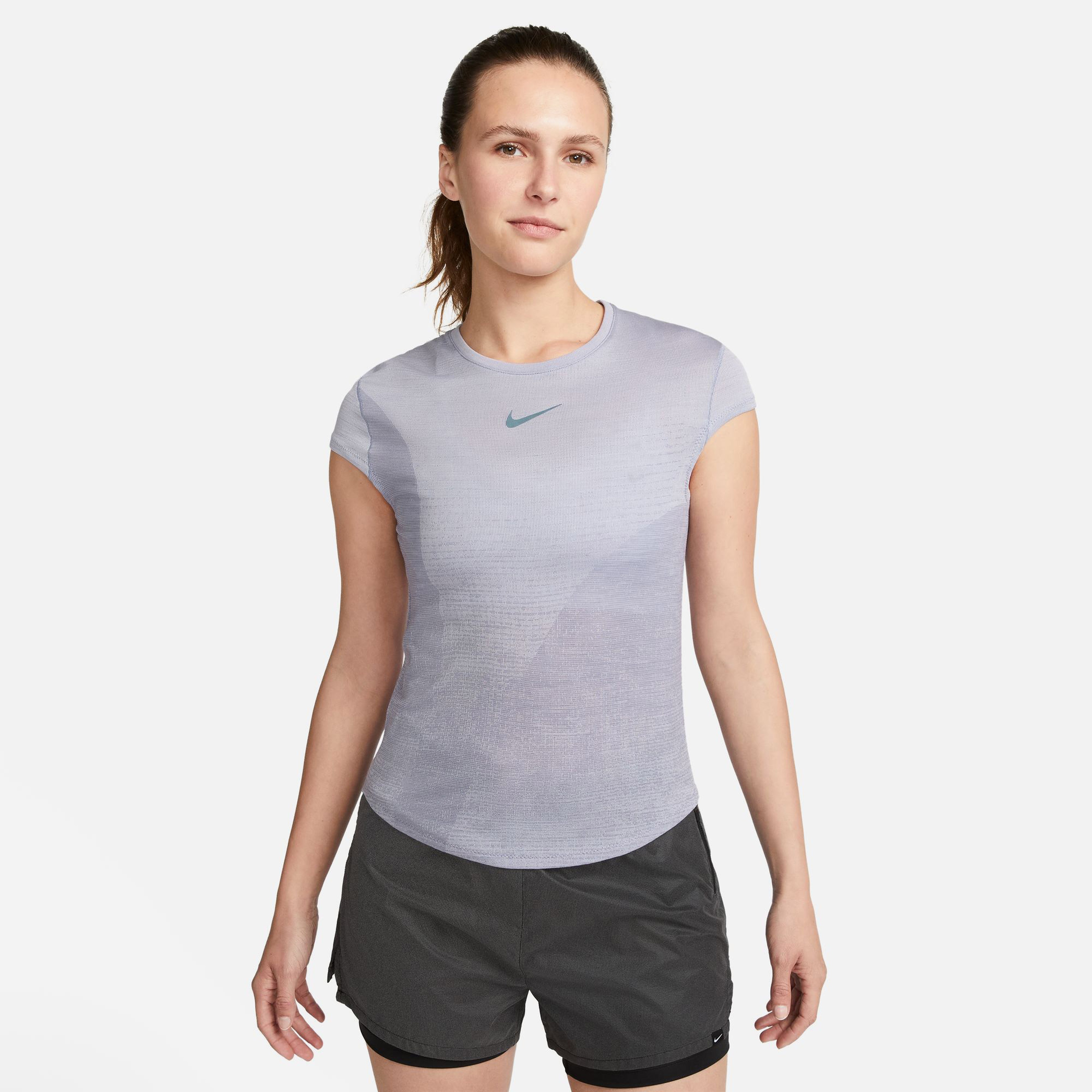 Nike Dri-Fit Run Division Top Kadın Gri T-Shirt