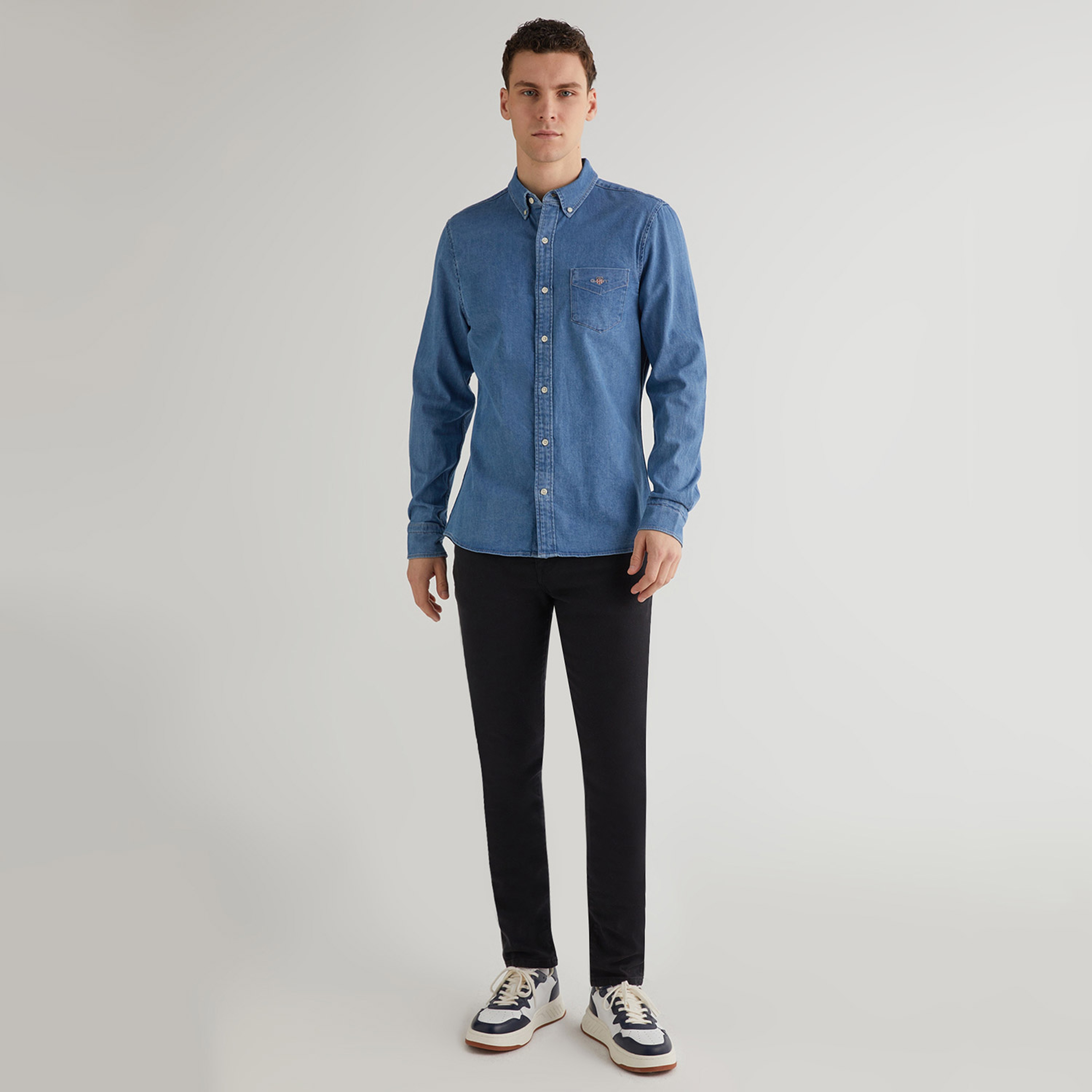 GANT Erkek Mavi Slim Fit Düğmeli Yaka Gömlek