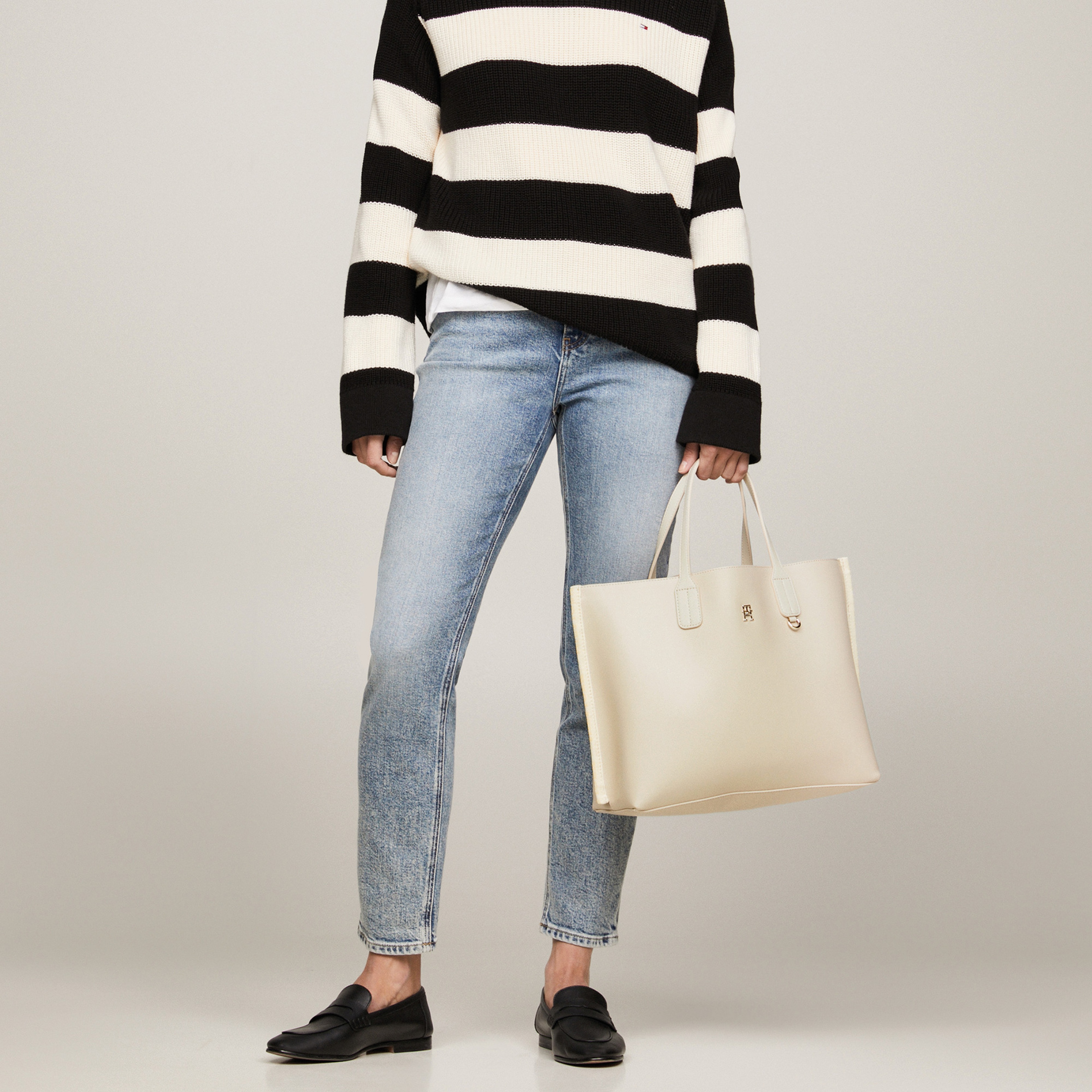 Tommy Hilfiger Kadın Bej Çanta