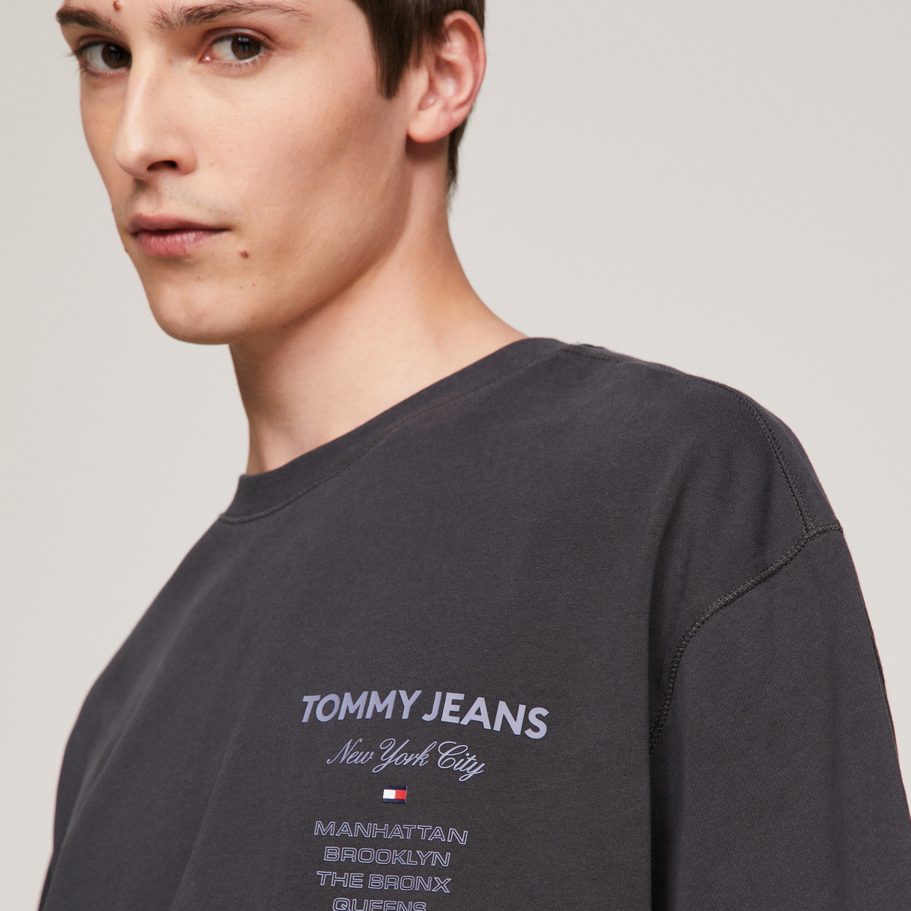 Tommy Hilfiger Erkek Gri Tshirt